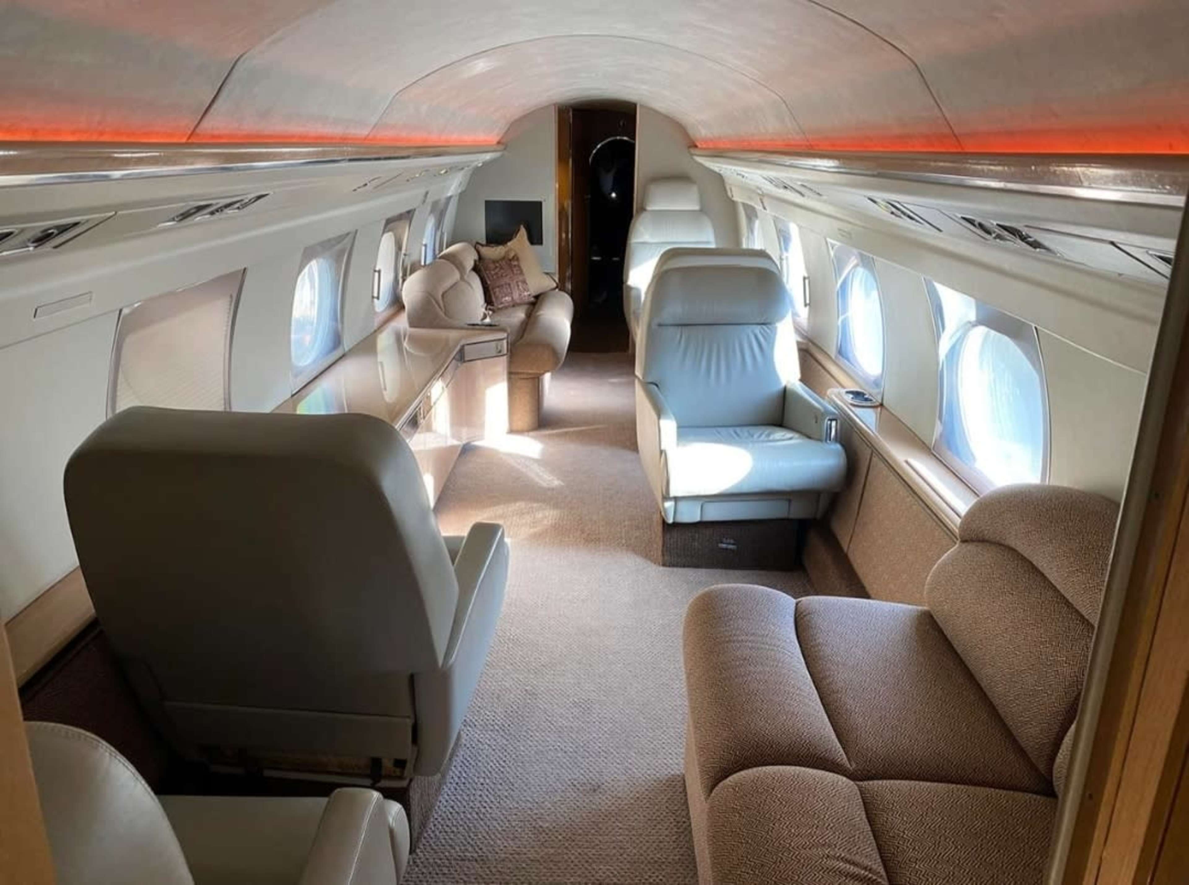 Private Jet for Photo/Video Shoots Image in Shadow Hills, Sun Valley, CA