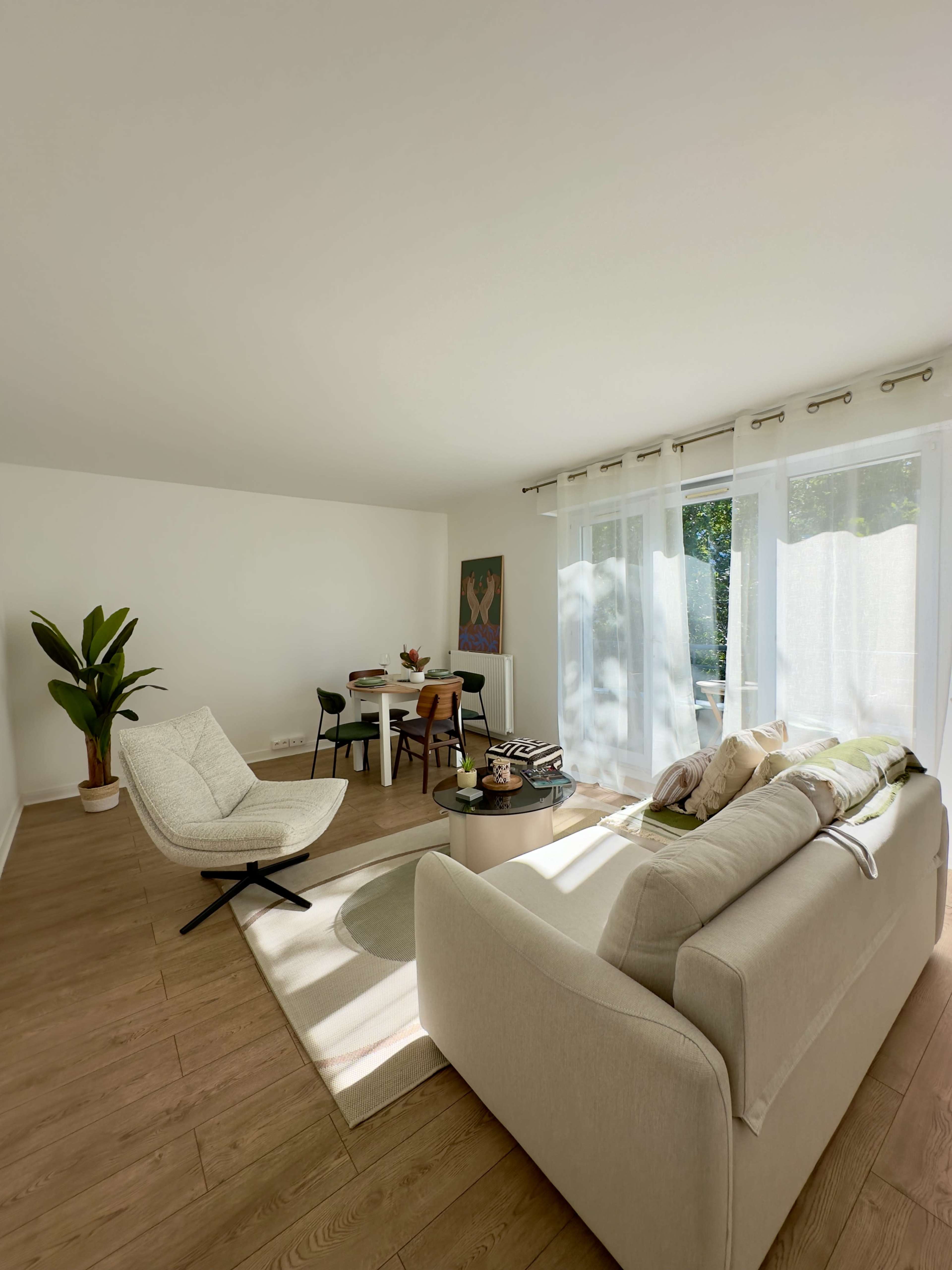 Loft élégant et minimaliste Image dans , Champs sur Marne, 