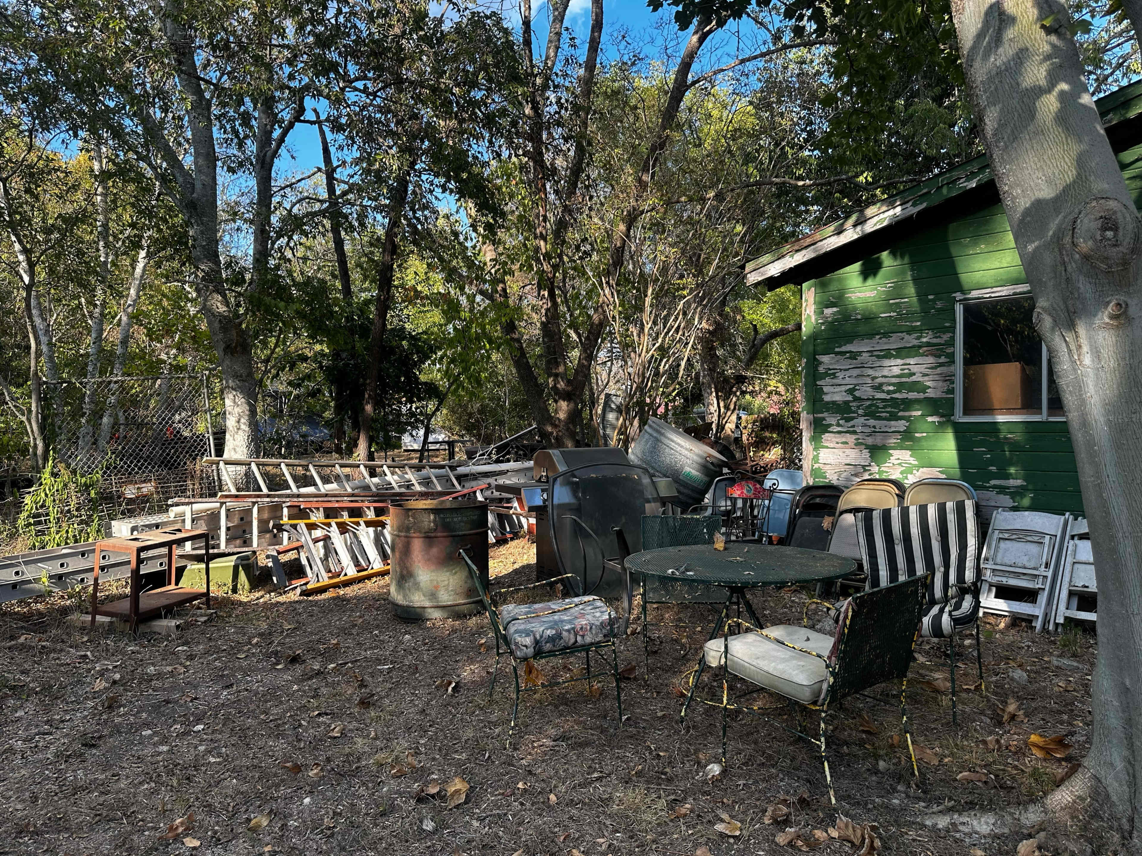 Country Farm House on the River Image in Fentress, Fentress, TX