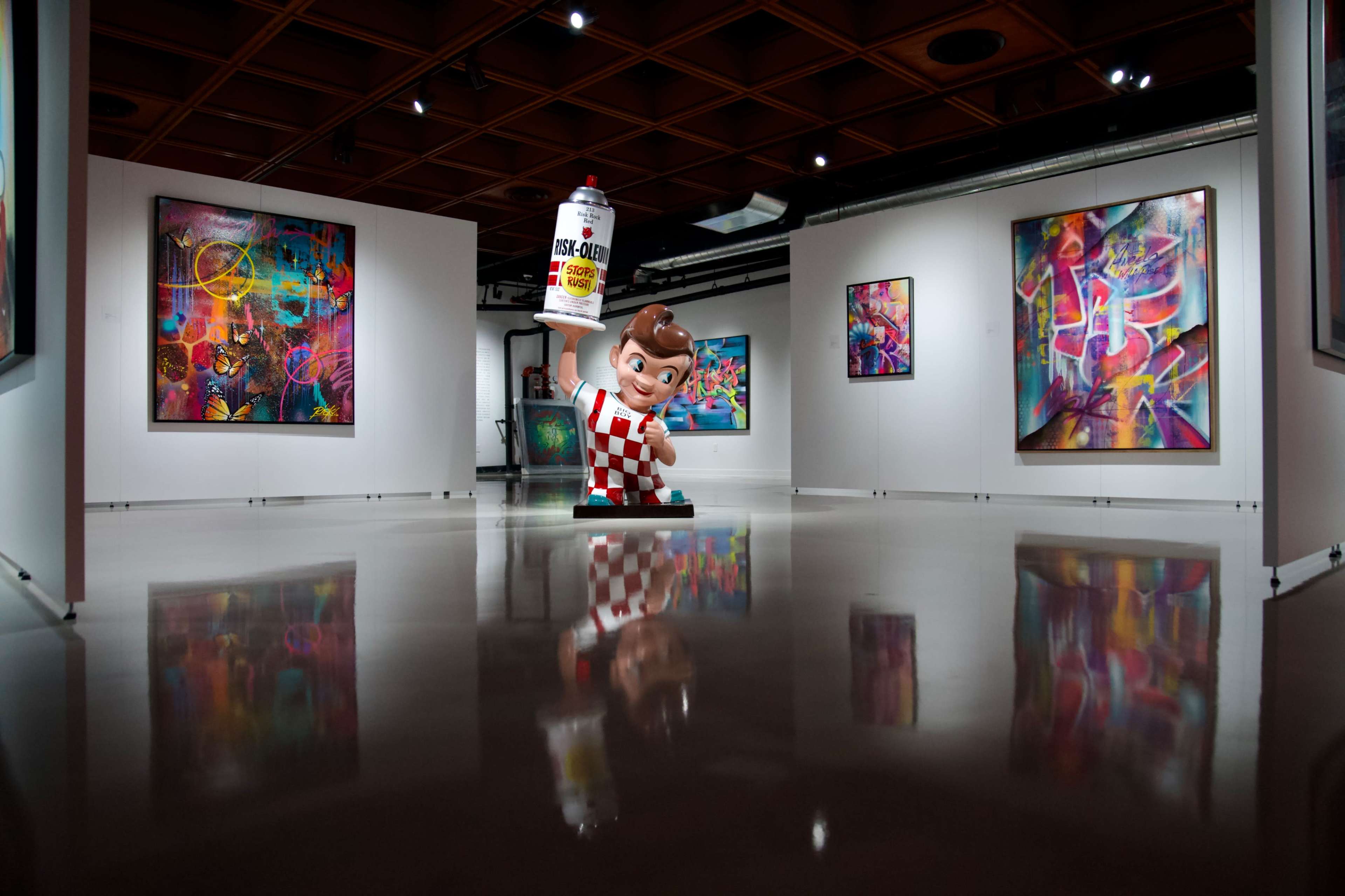 Stunning Museum Caliber Art Gallery Image in Southwood, Torrance, CA
