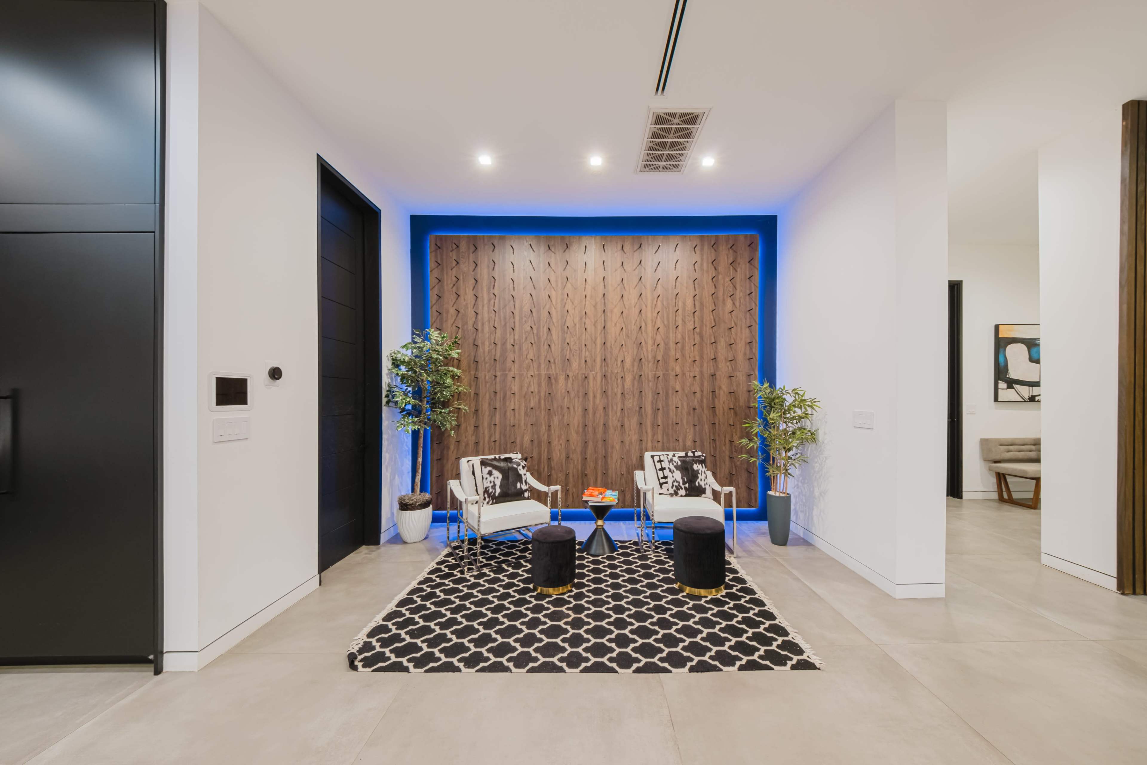 MODERN LUXE ARCHITECTURAL GEM IN THE HILLS Image in Bel Air, Los Angeles, CA