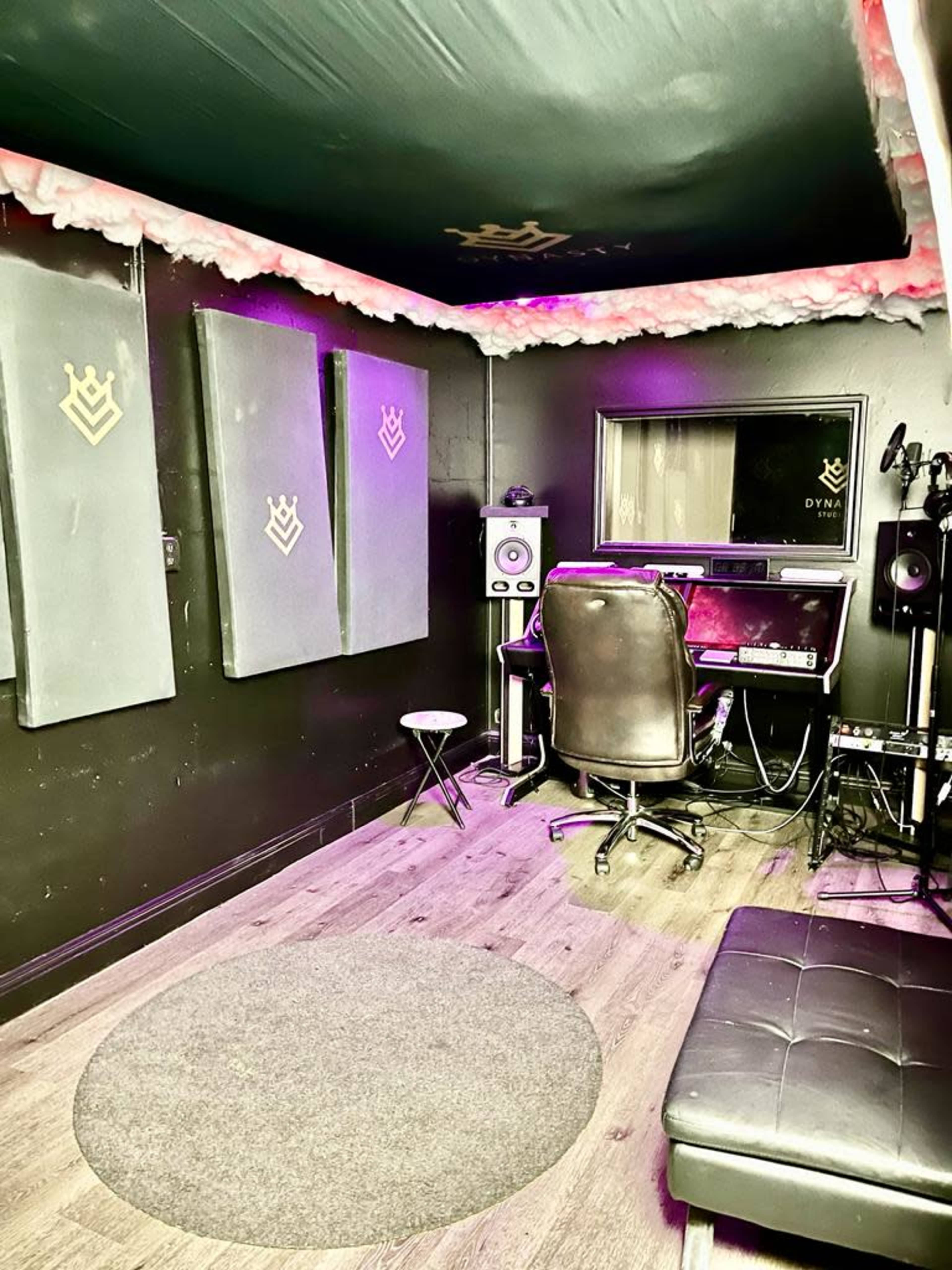 Music studio heart of Kissimmee Image in Kissimmee, kissimmee, FL