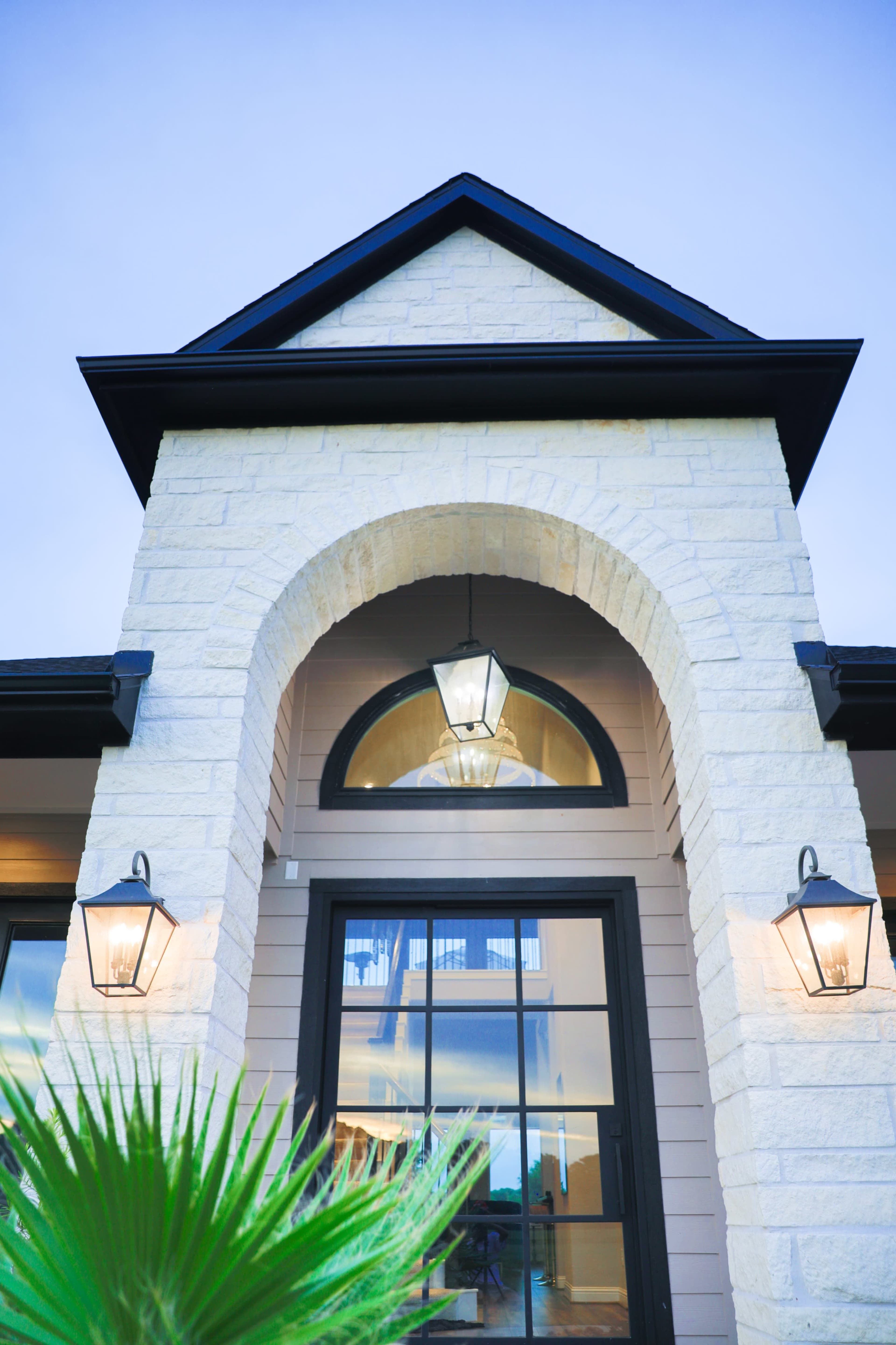 Luxury Country Home with Sunset View Image in Prairie View, Prairie View, TX