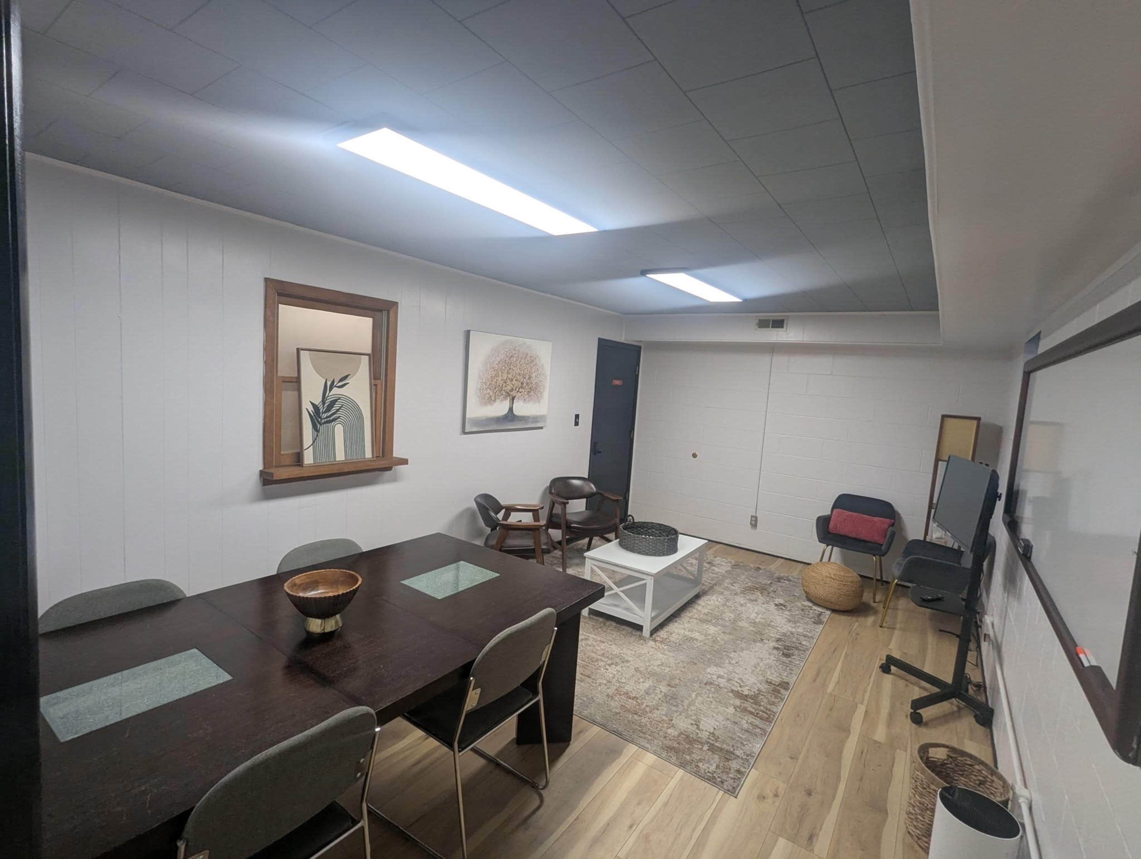 Central Danville Private Workspace and Conference Room Image in Danville Township, Danville, IL