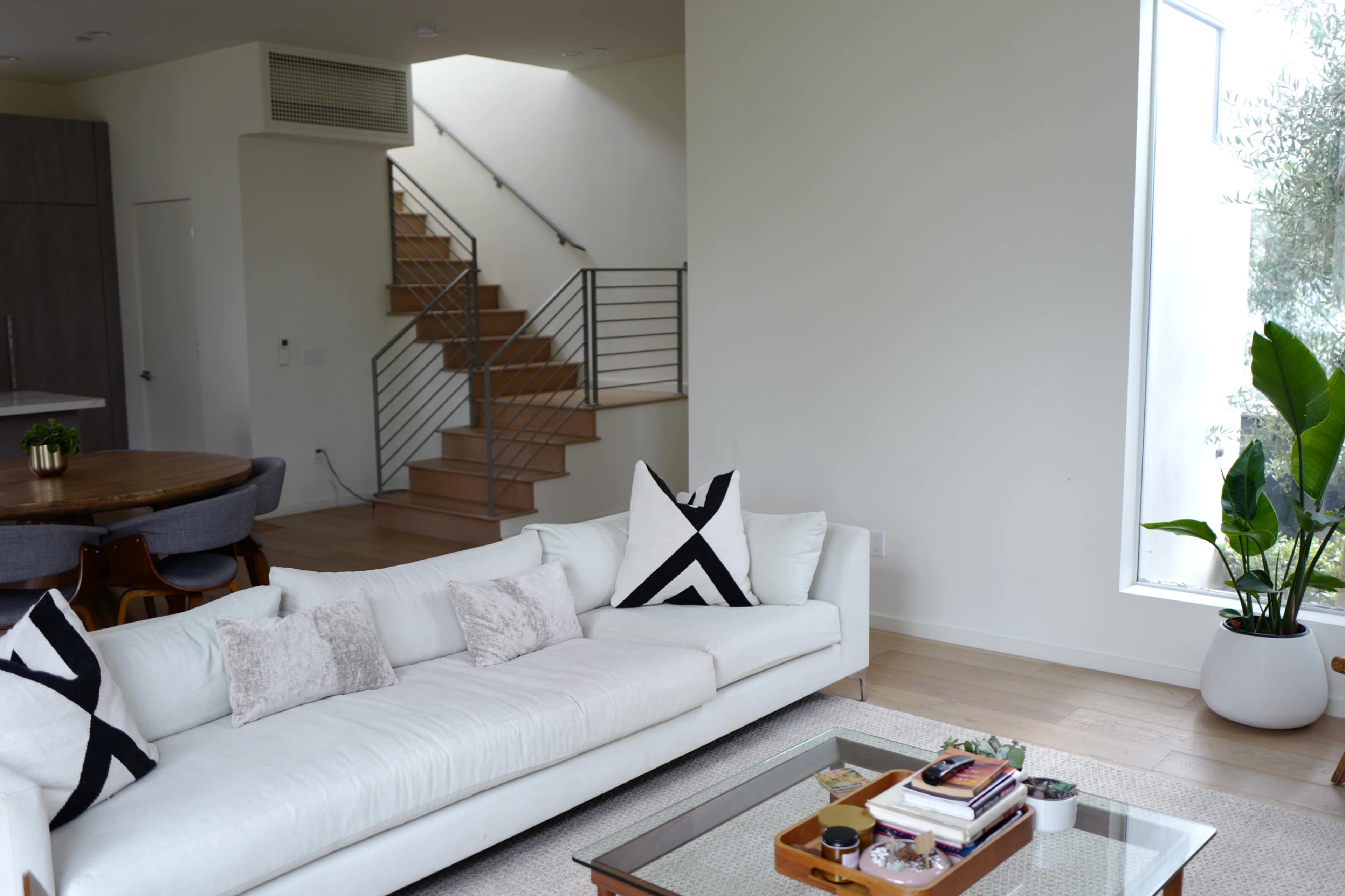 Contemporary Culver City Home with Chef’s Kitchen – Perfect for Filming and Content Creation Image in Carlson Park, Culver City, CA