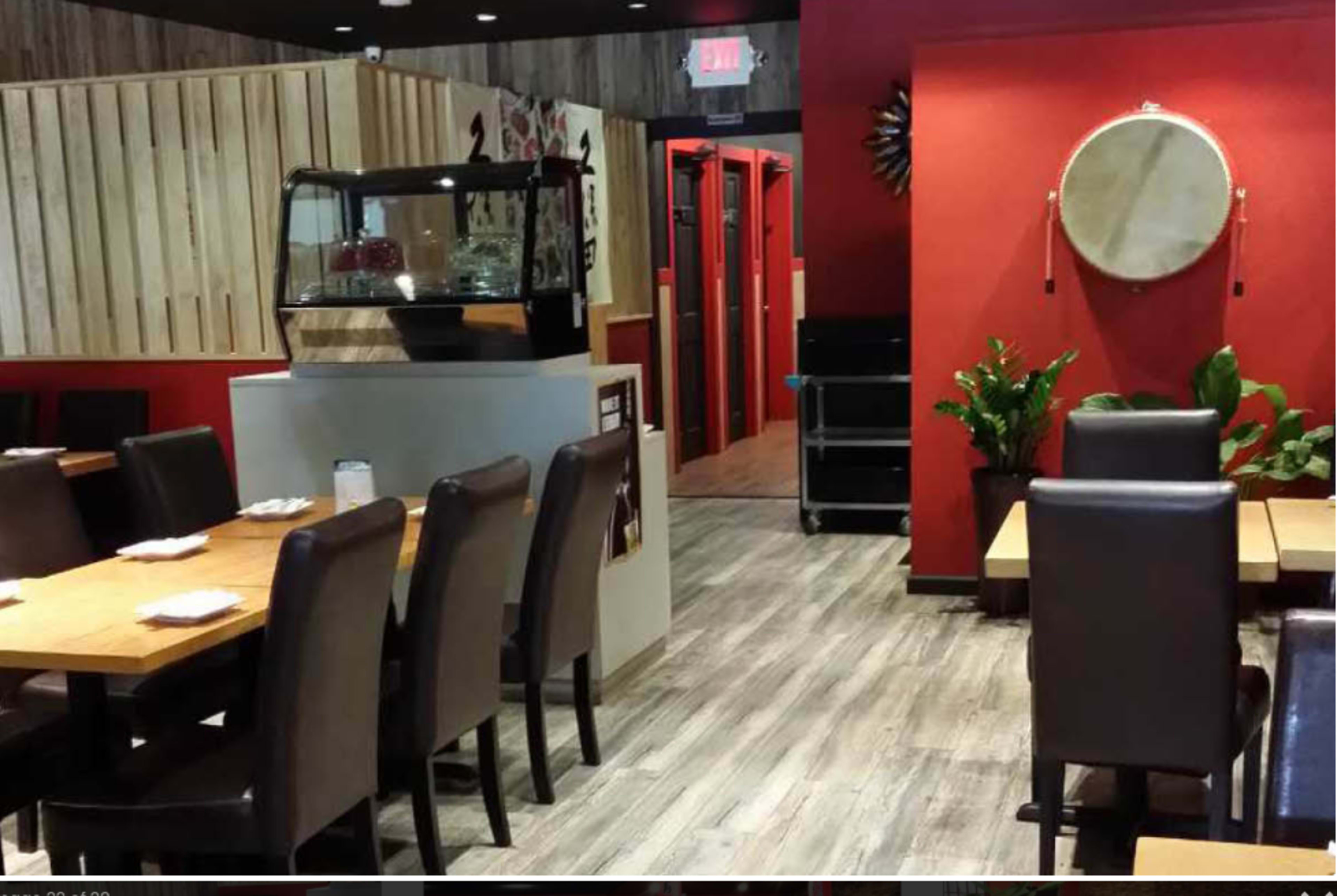 Great Neck - next to LIRR Image in North Hempstead, Great Neck, NY