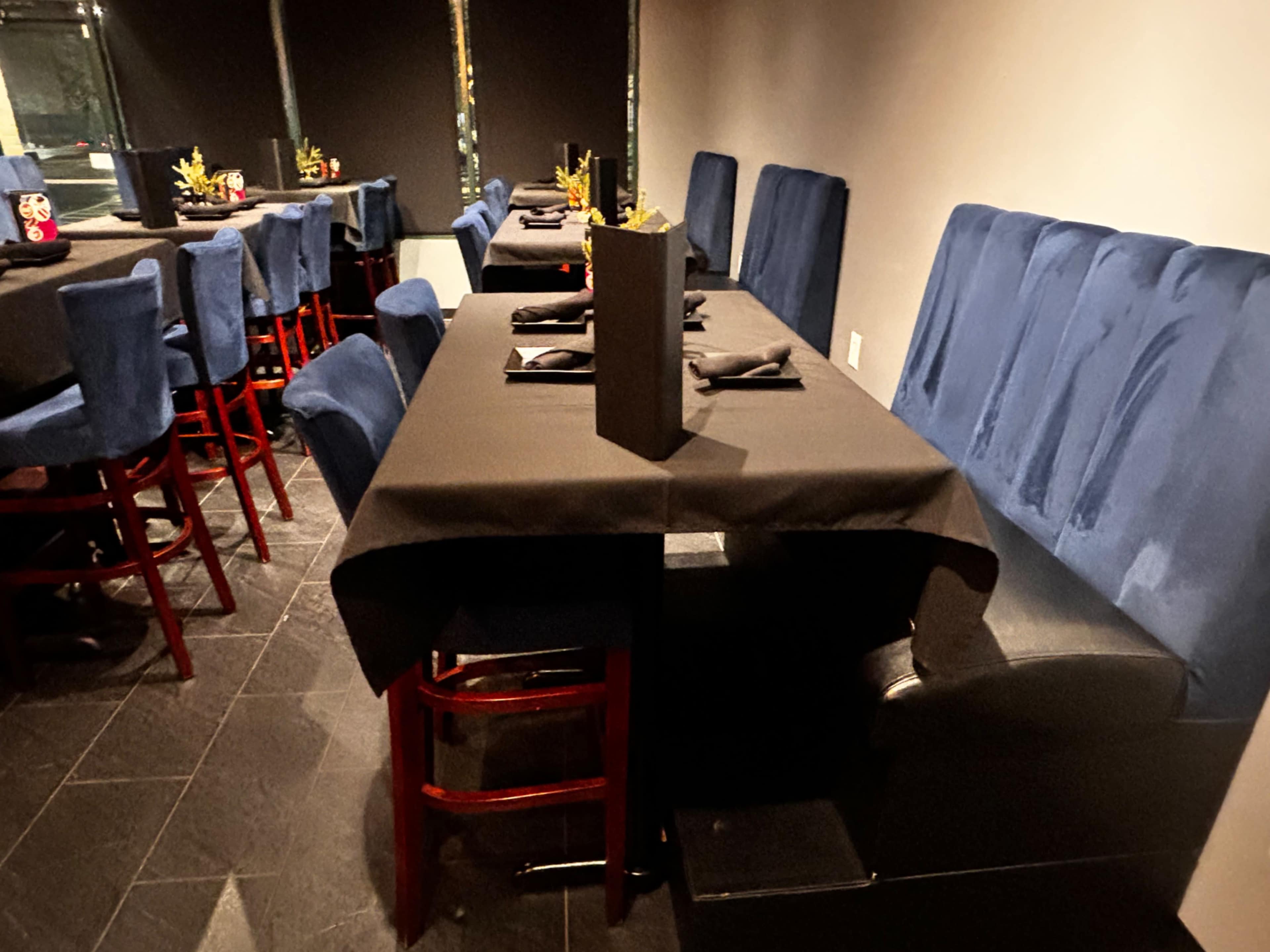 Urban Restaurant with a Full Bar Image in Johns Creek, Johns Creek, GA