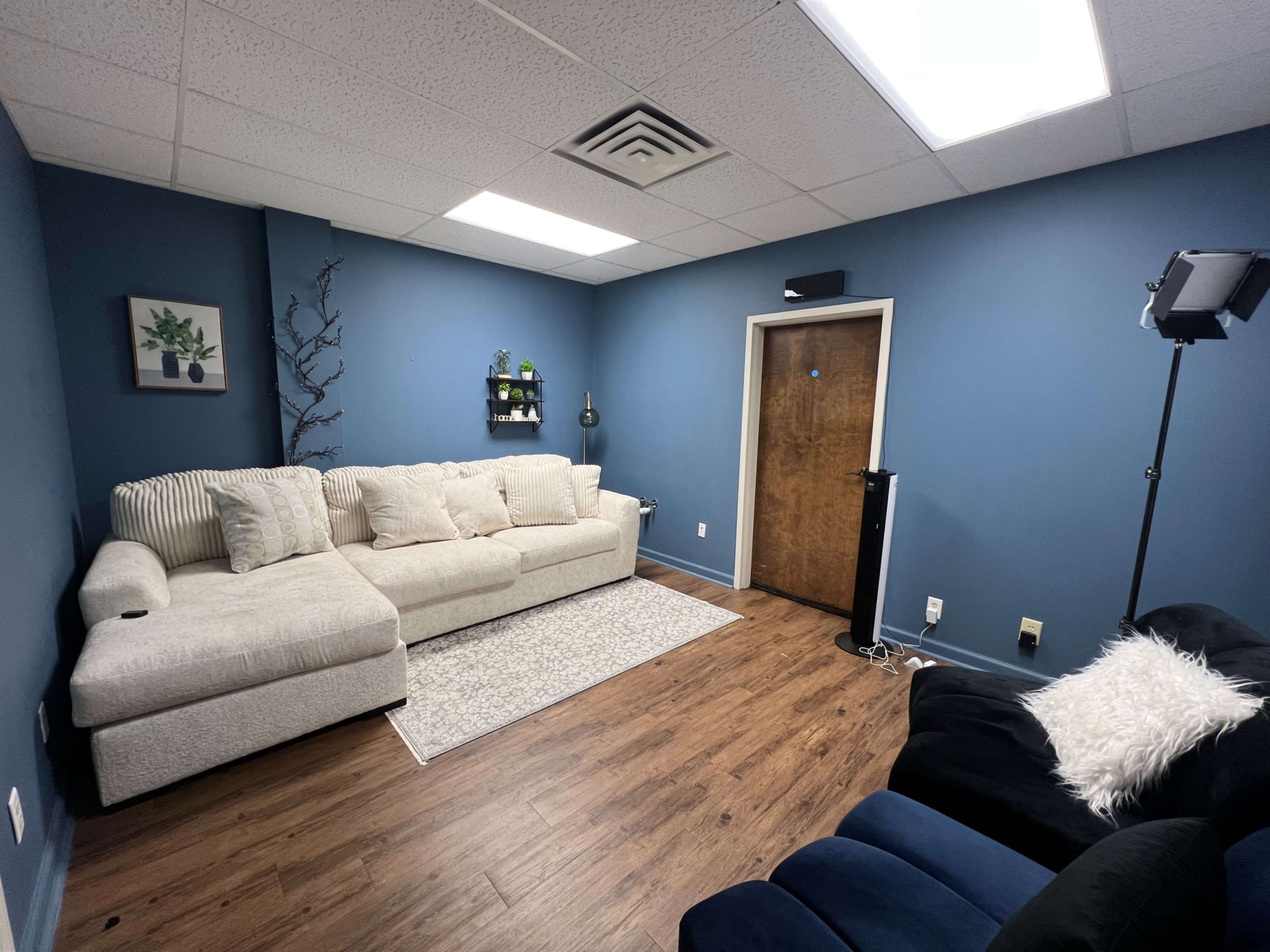 Urban Studio with Homey Feel Image in Winder, winder, GA