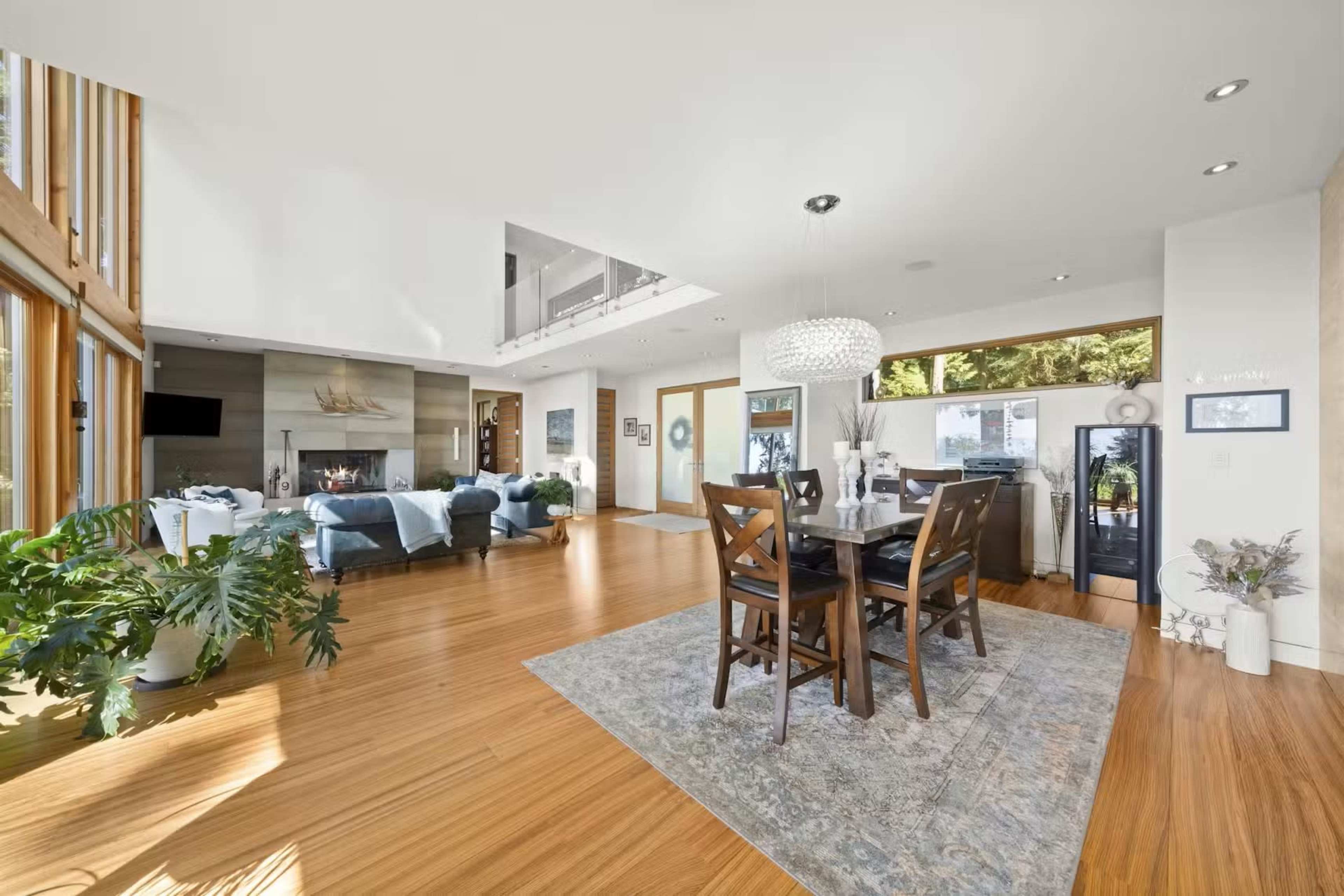 Private, Oceanfront Crescent Beach Home with Sunset Views Image in Surrey, Surrey, BC