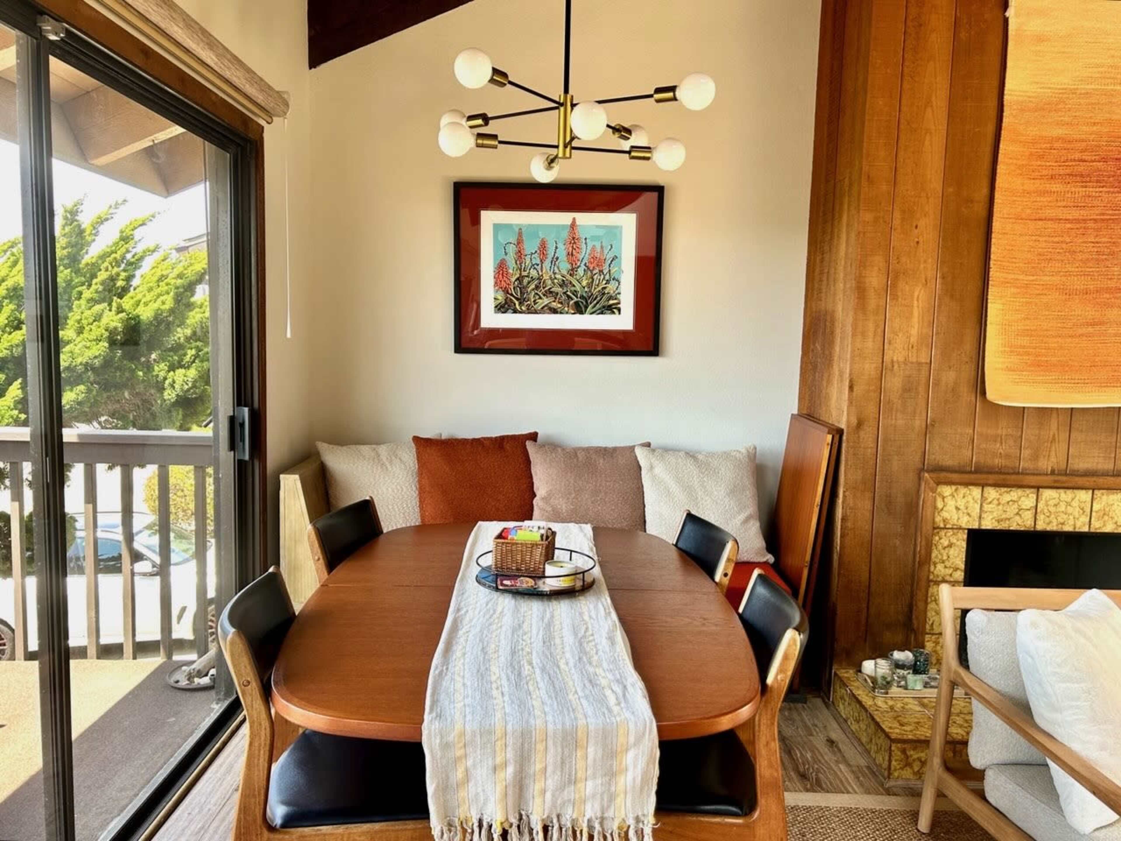 1970's Beach Lodge Image in Ventura, Ventura, CA