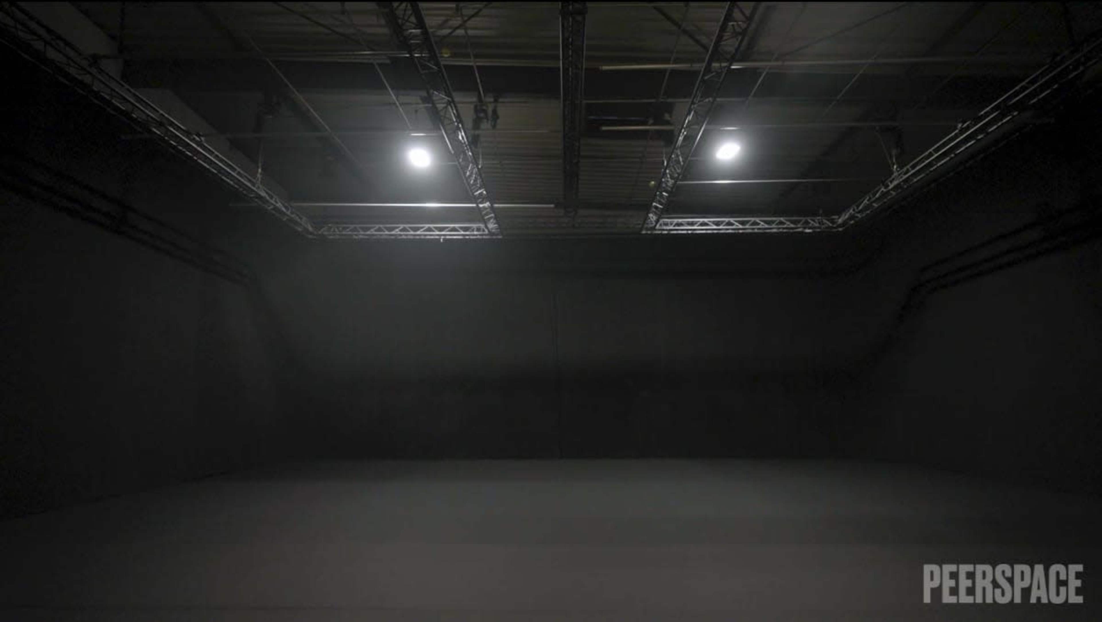 Grand studio de tournage aux portes de Paris Image in , Bagnolet