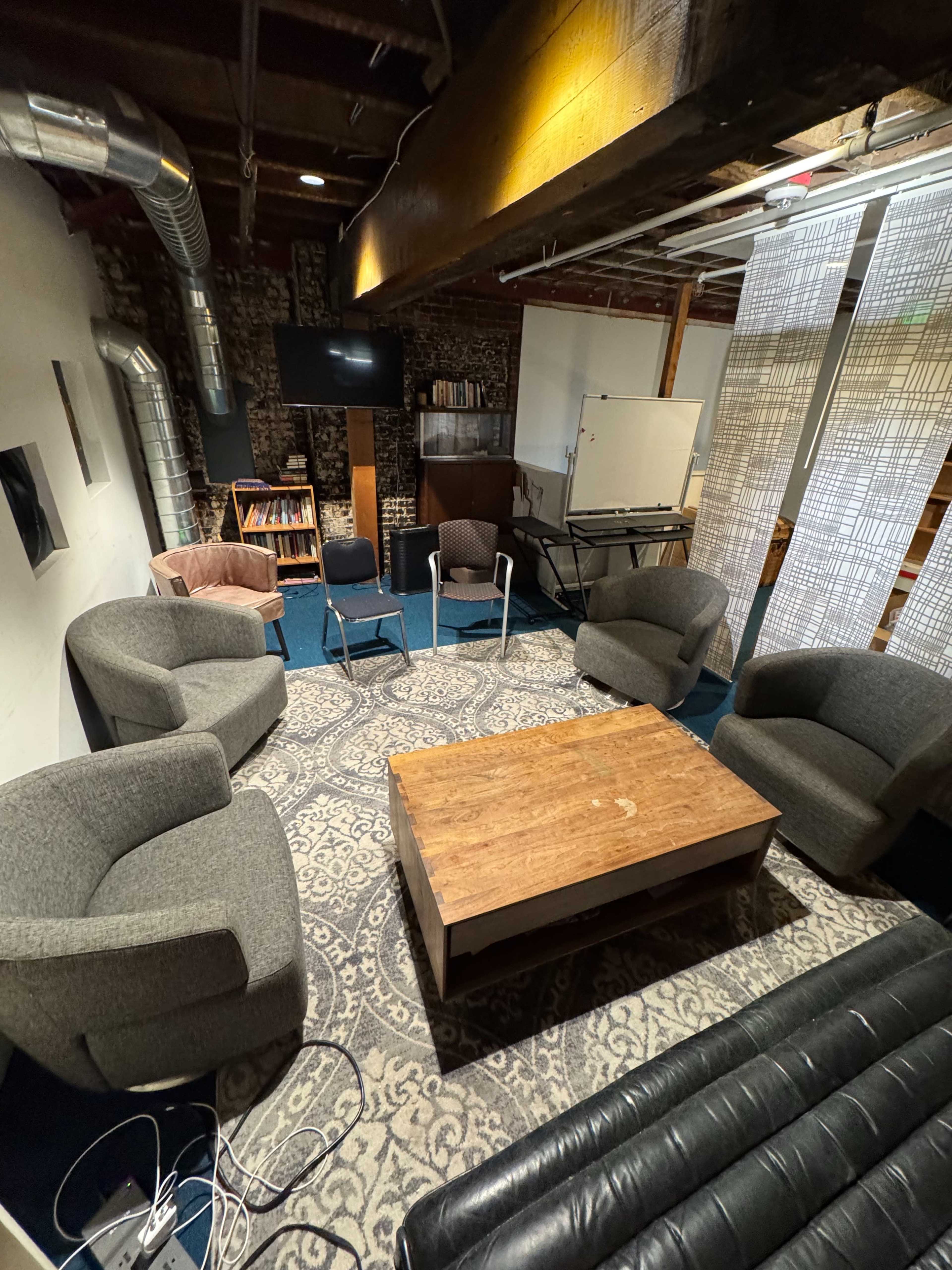 Unique Meeting Space Image in Tenderloin, San Francisco, CA