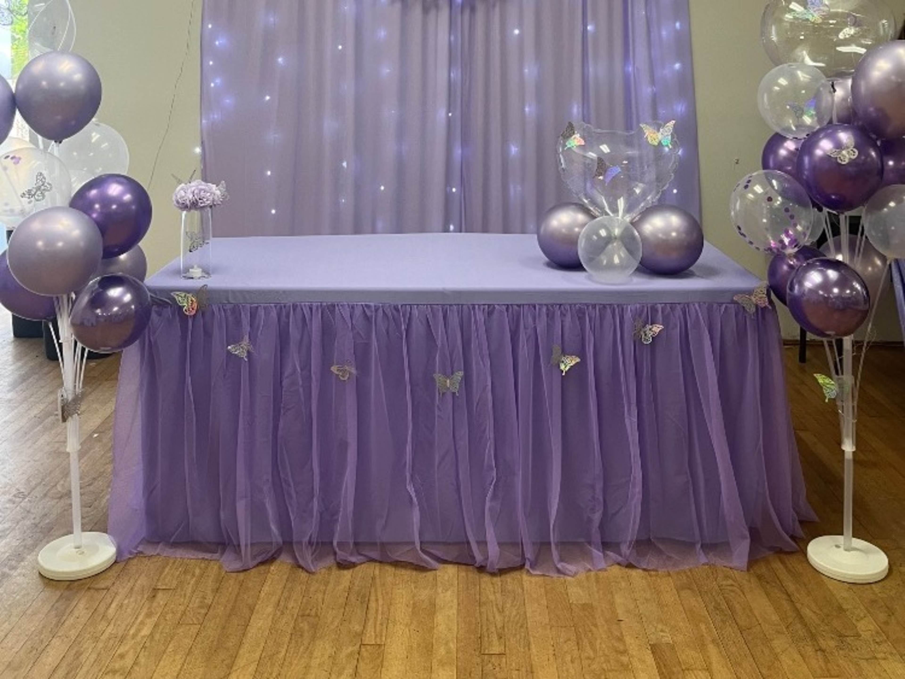 Main table Tulle Cover 