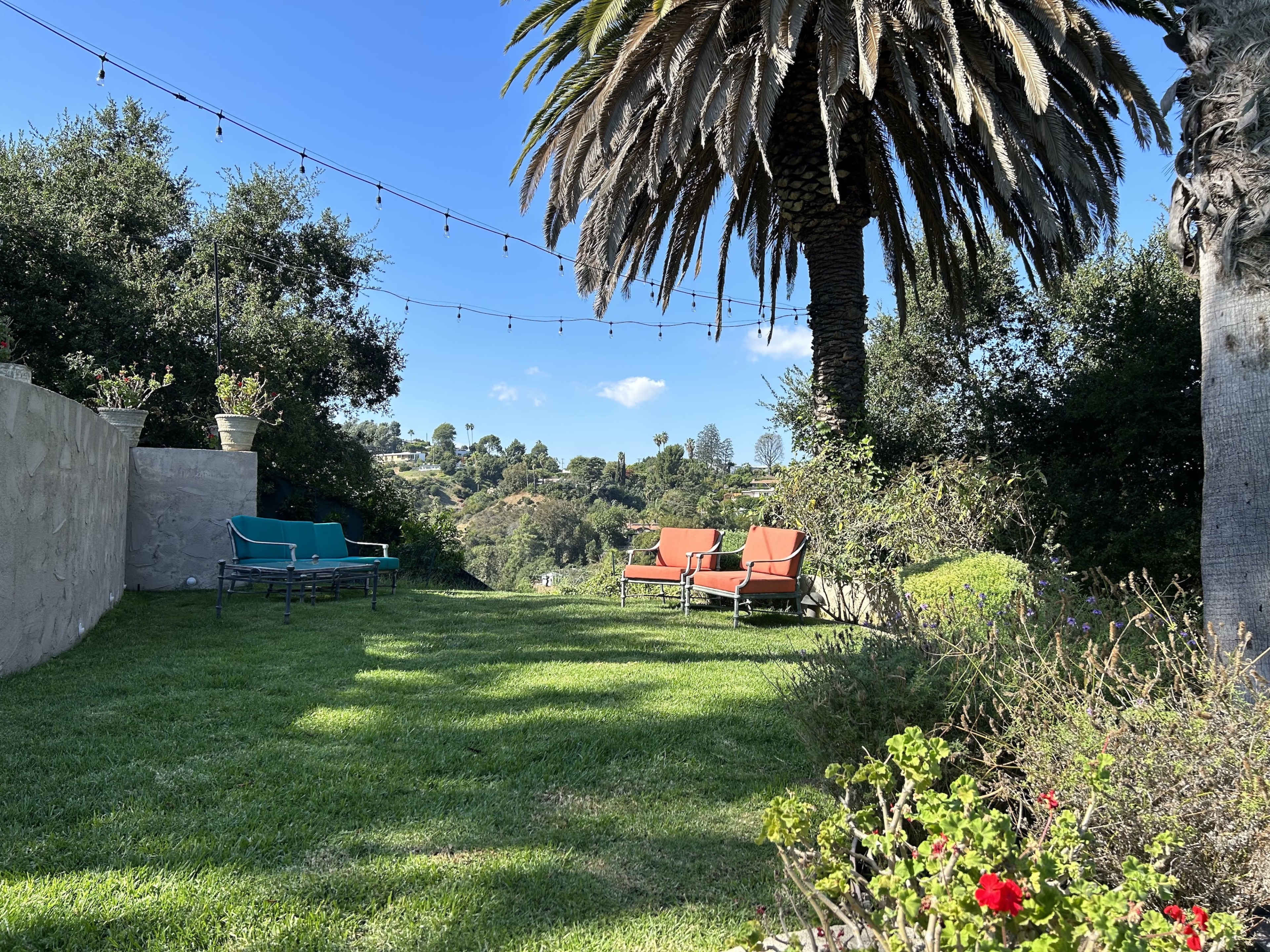 Hollywood Hills Sun-drenched Garden and Cottage Image in Central LA, Los Angeles, CA