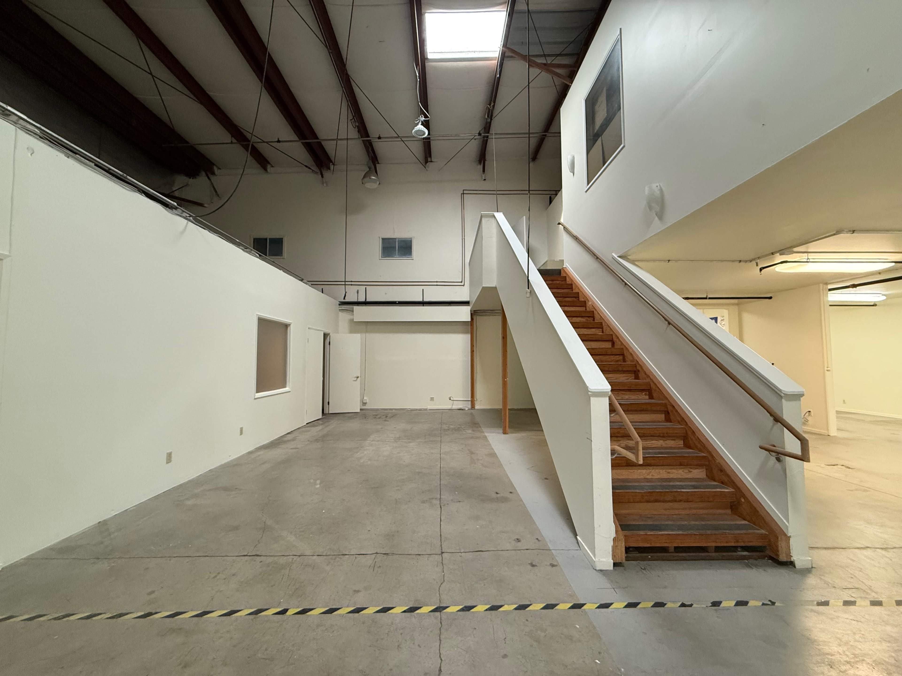 Huge modern industrial space in the heart of Sebastopol. Image in Sebastopol, Sebastopol, CA
