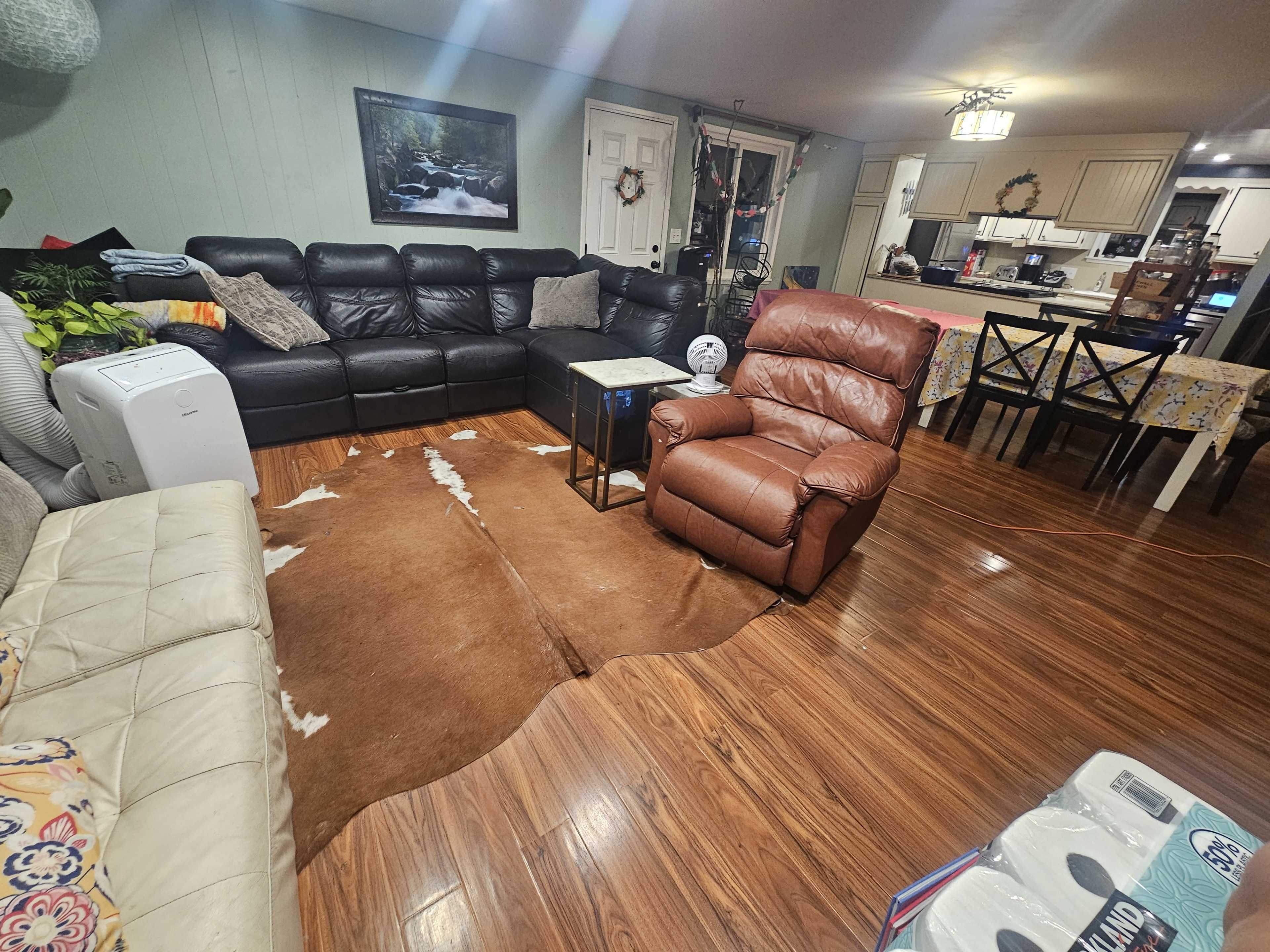 Chill Hosts & Outdoor Parties Image in Northgate, Seattle, WA