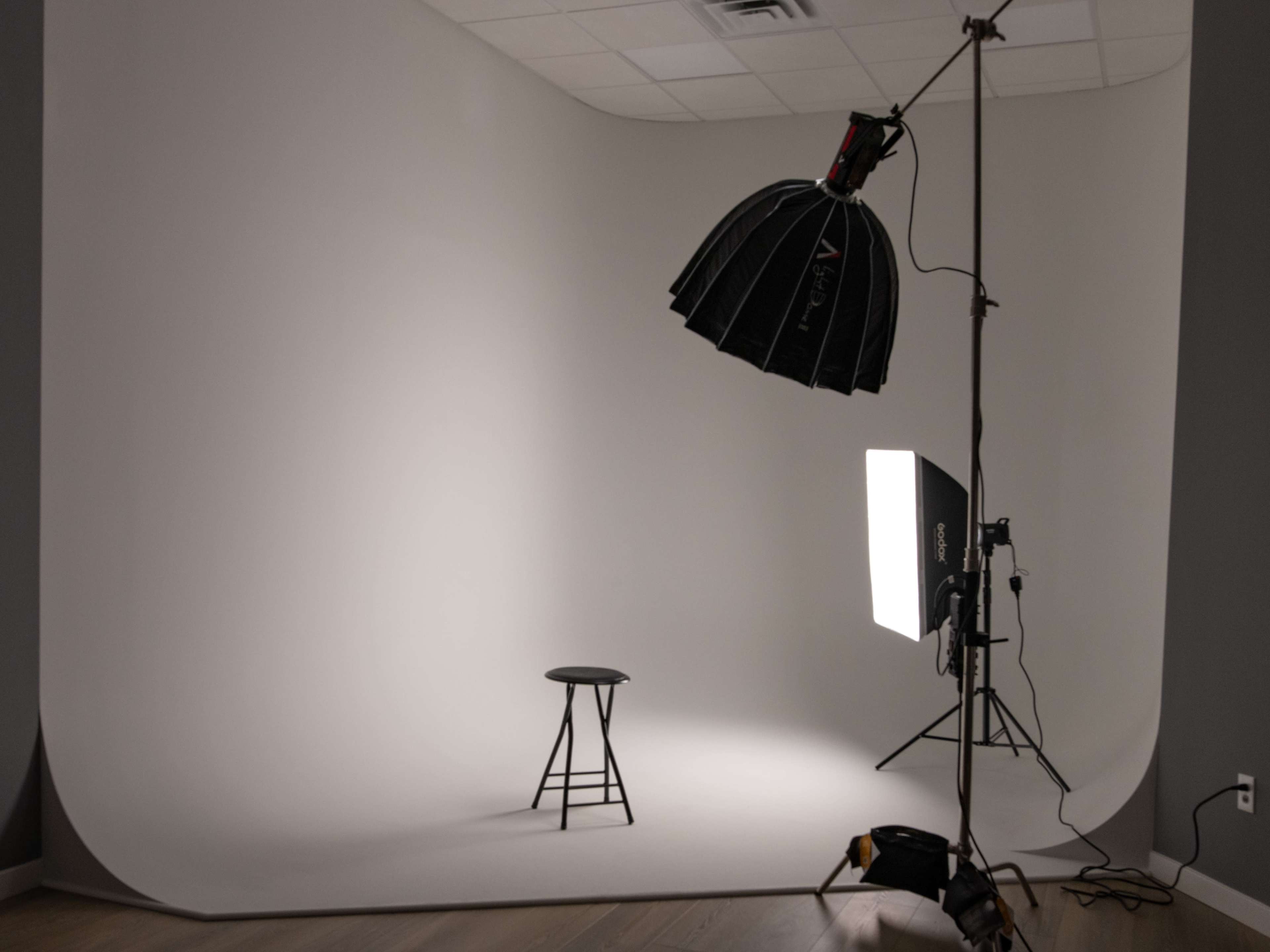 Seamless White Cyclorama in Huntingdon Valley Image in Huntingdon Valley, Huntingdon Valley, PA
