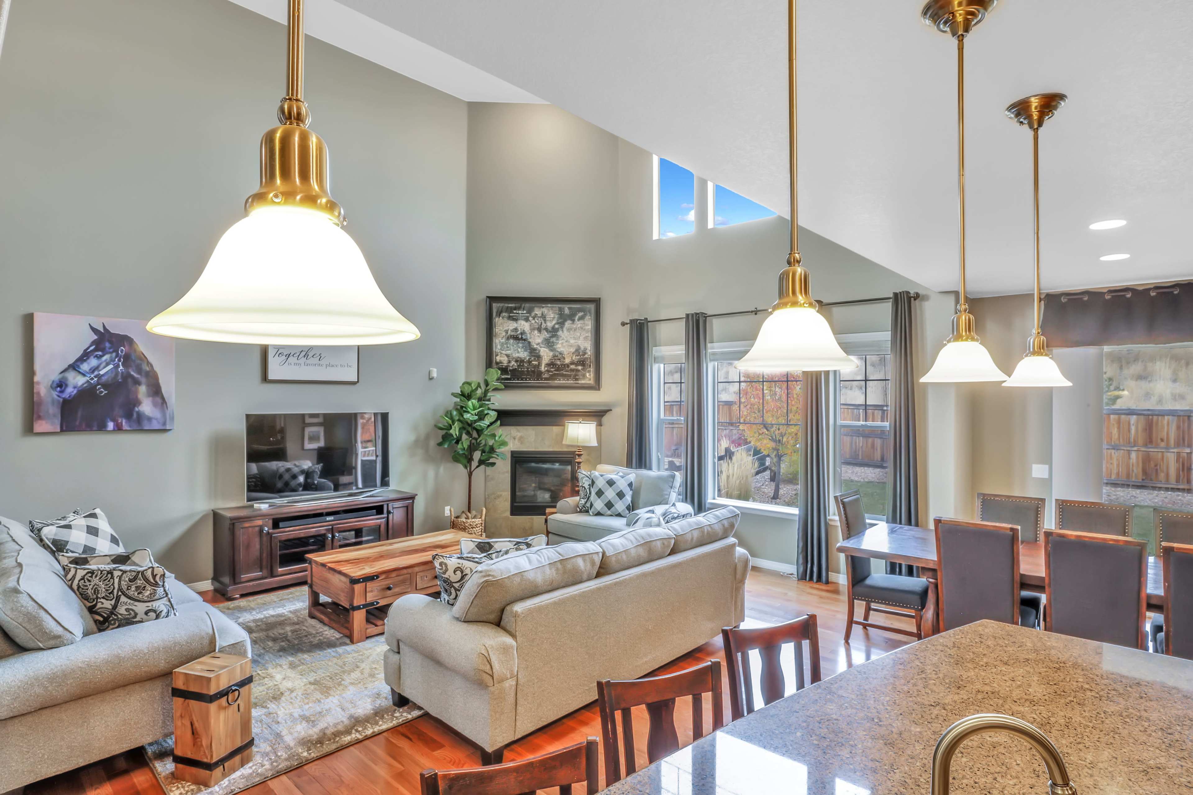 Luxurious 4000 Sq Ft Mountain Home *Huge Game Room Image in Arvada, Arvada, CO