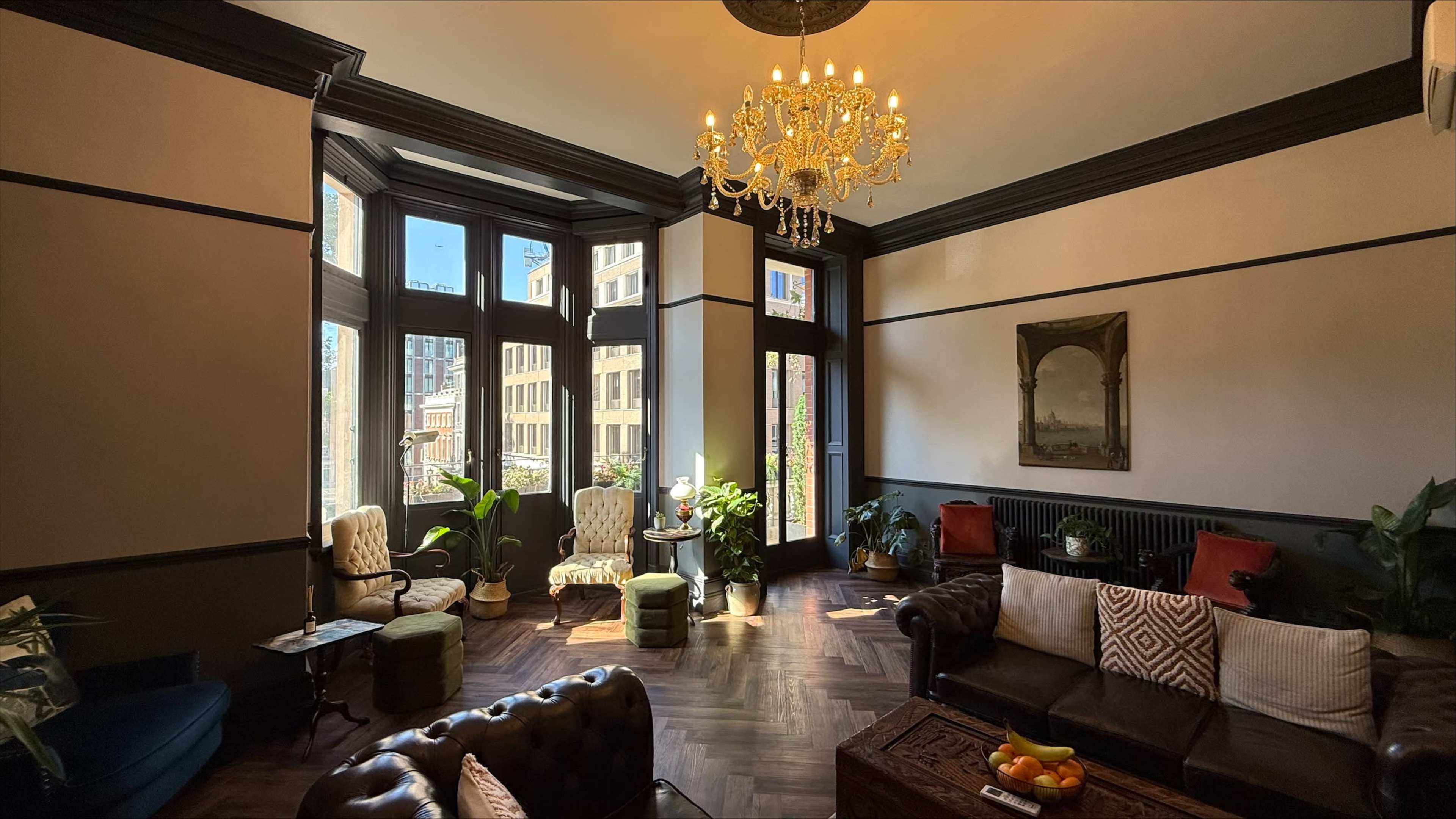 Daytime Lounge Hire in Mayfair – Second-Floor Lounge at St George’s House Image in Mayfair, London, ENG