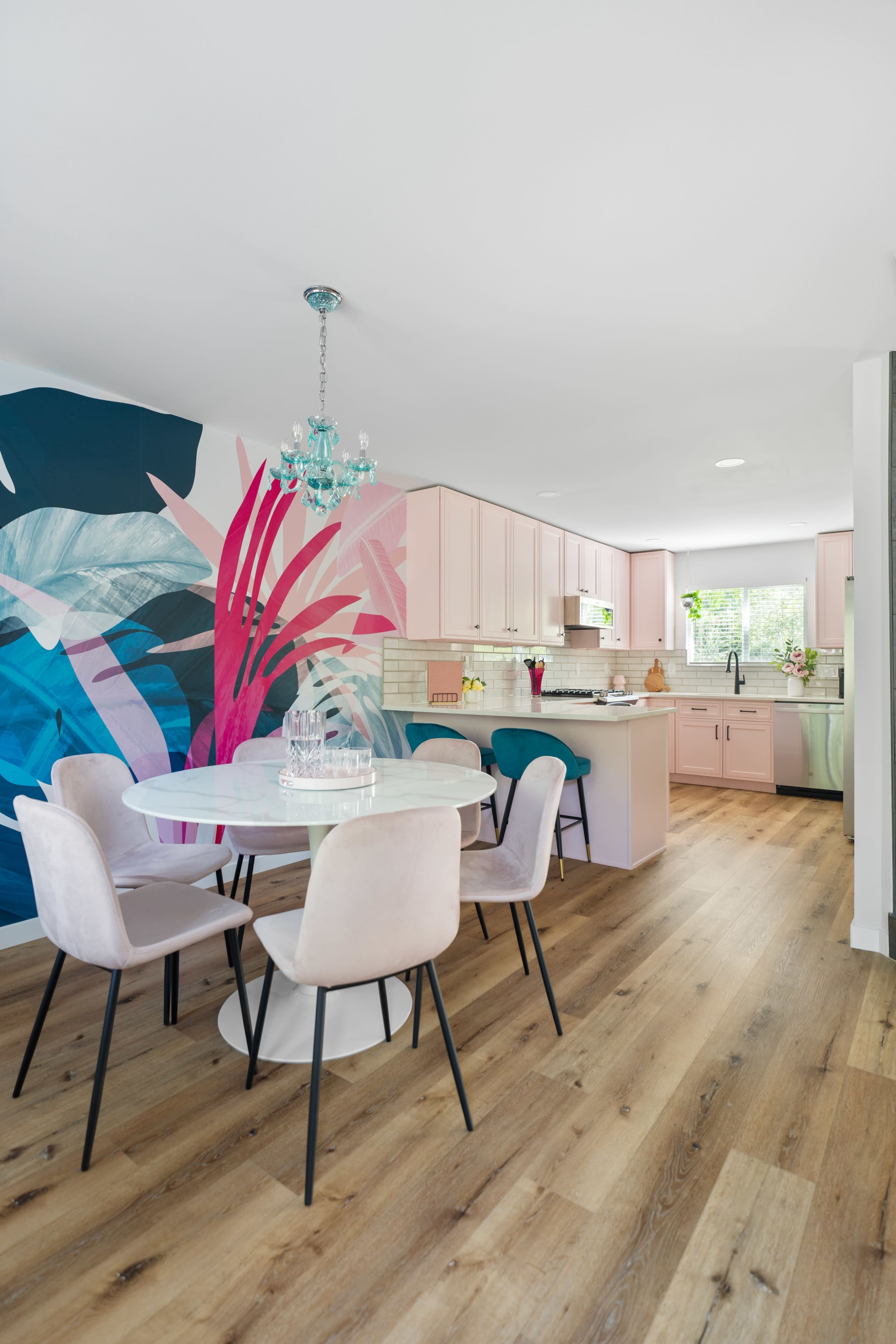 Colorful, IG Worthy Dreamhouse Image in Dittmar-Slaughter, Austin, TX