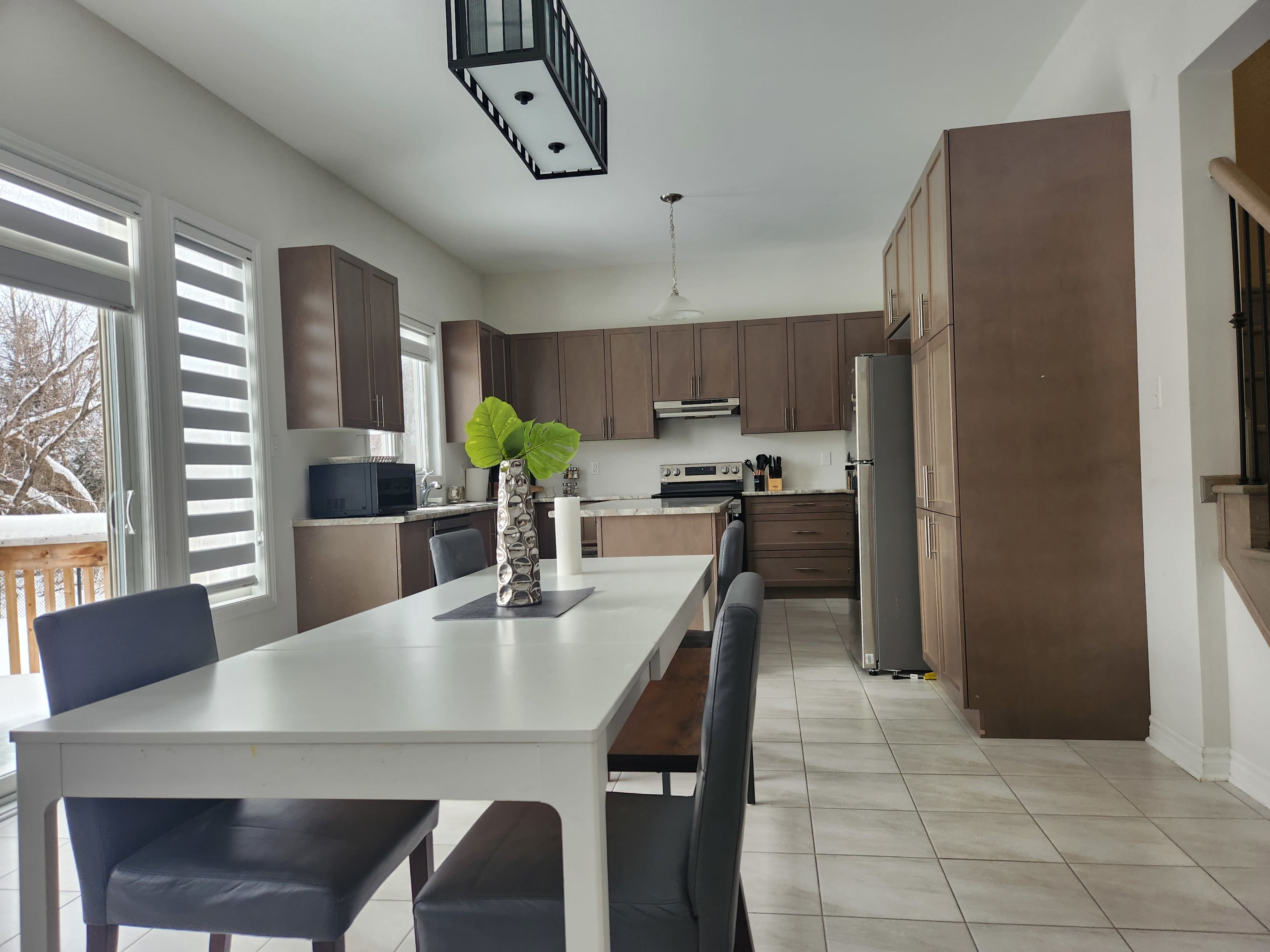 The BayBreeze - An Expansive, Refined, Light-Filled Space for Elevated Work & Creative Sessions Image in Collingwood, Collingwood, ON