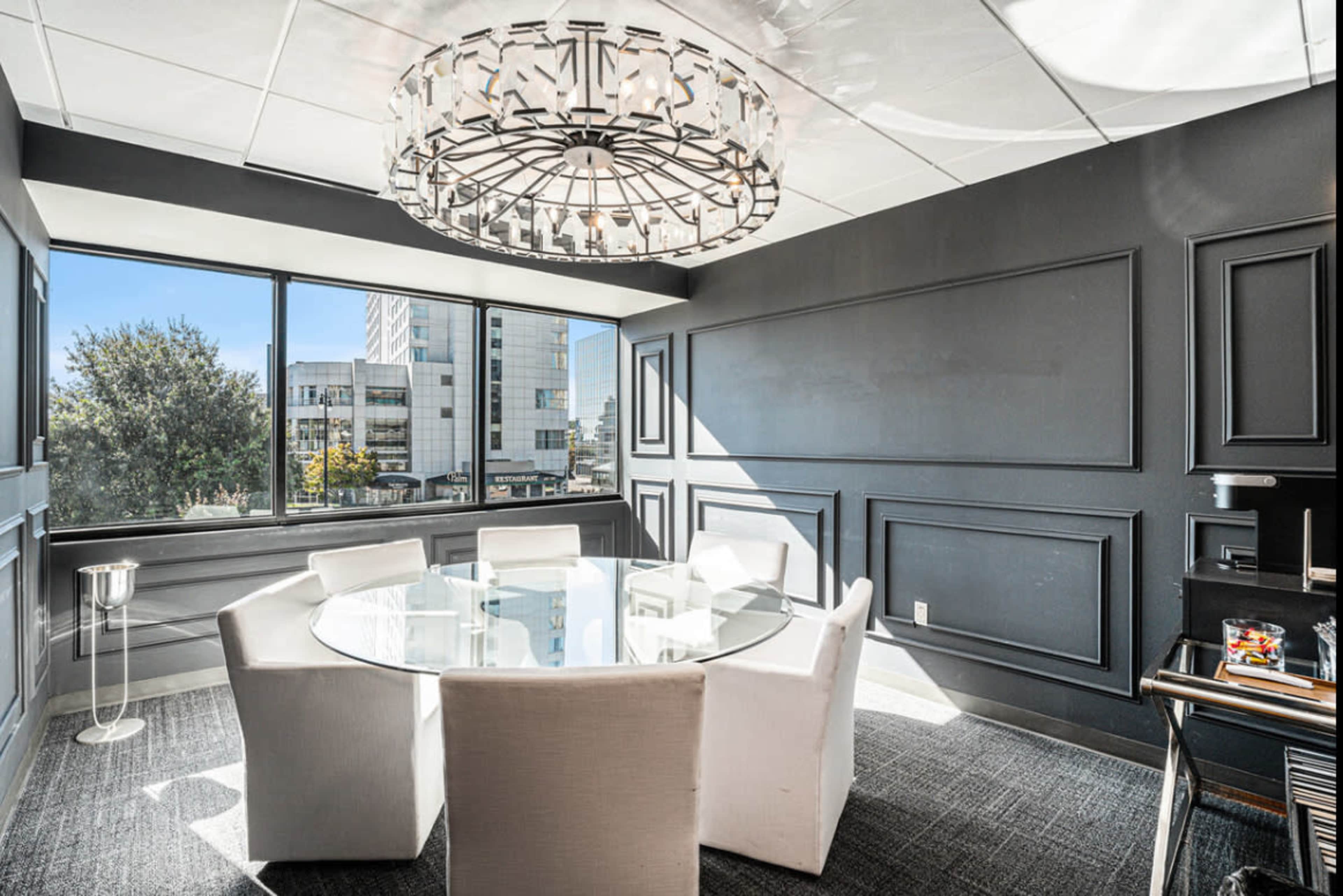 Sophisticated and Eclectic Buckhead Office Space Image in Buckhead, Atlanta, GA
