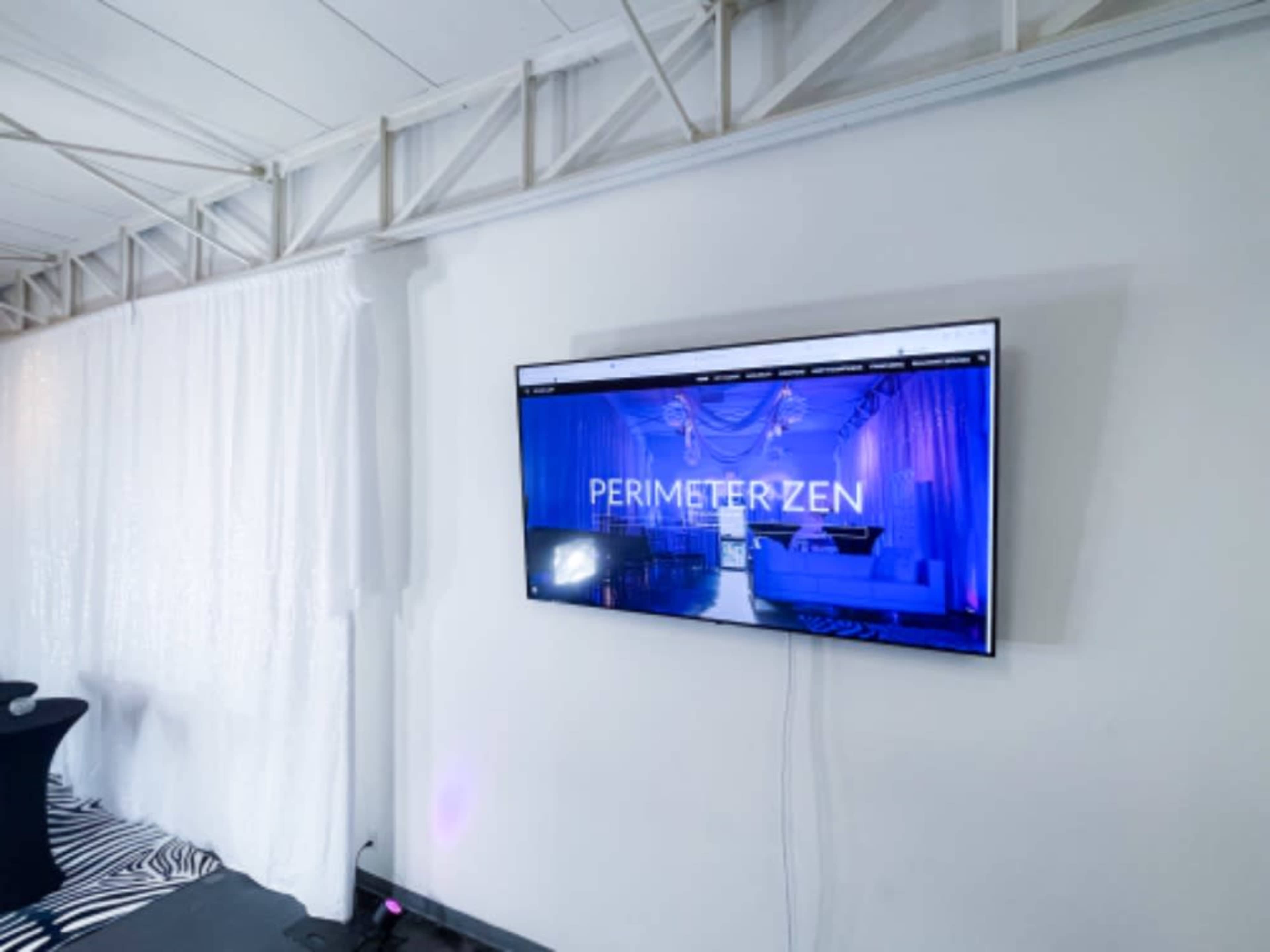 86' Monitor for Slideshows and Visuals