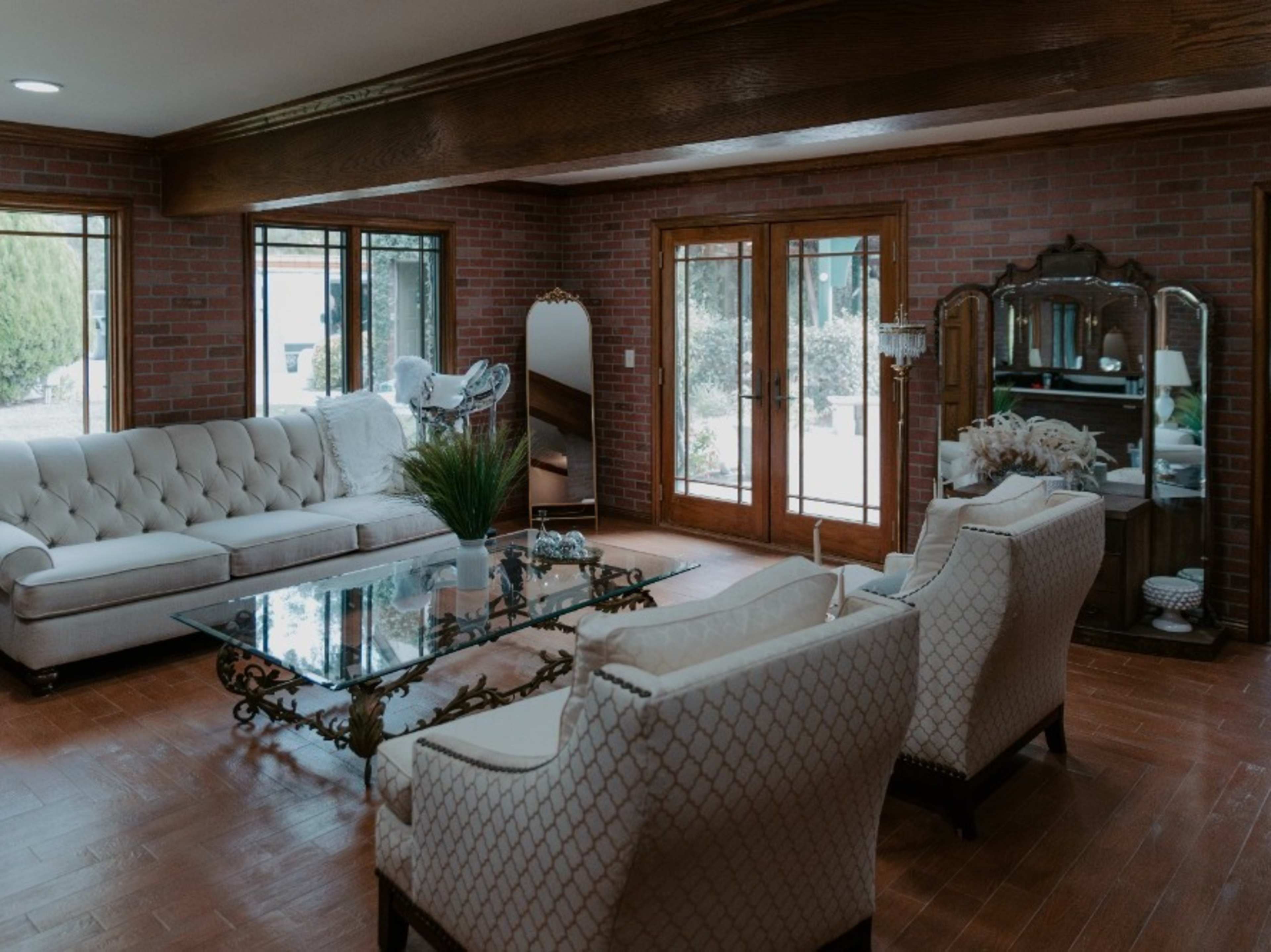 House - Bottom Floor Only - Up to 4 hours