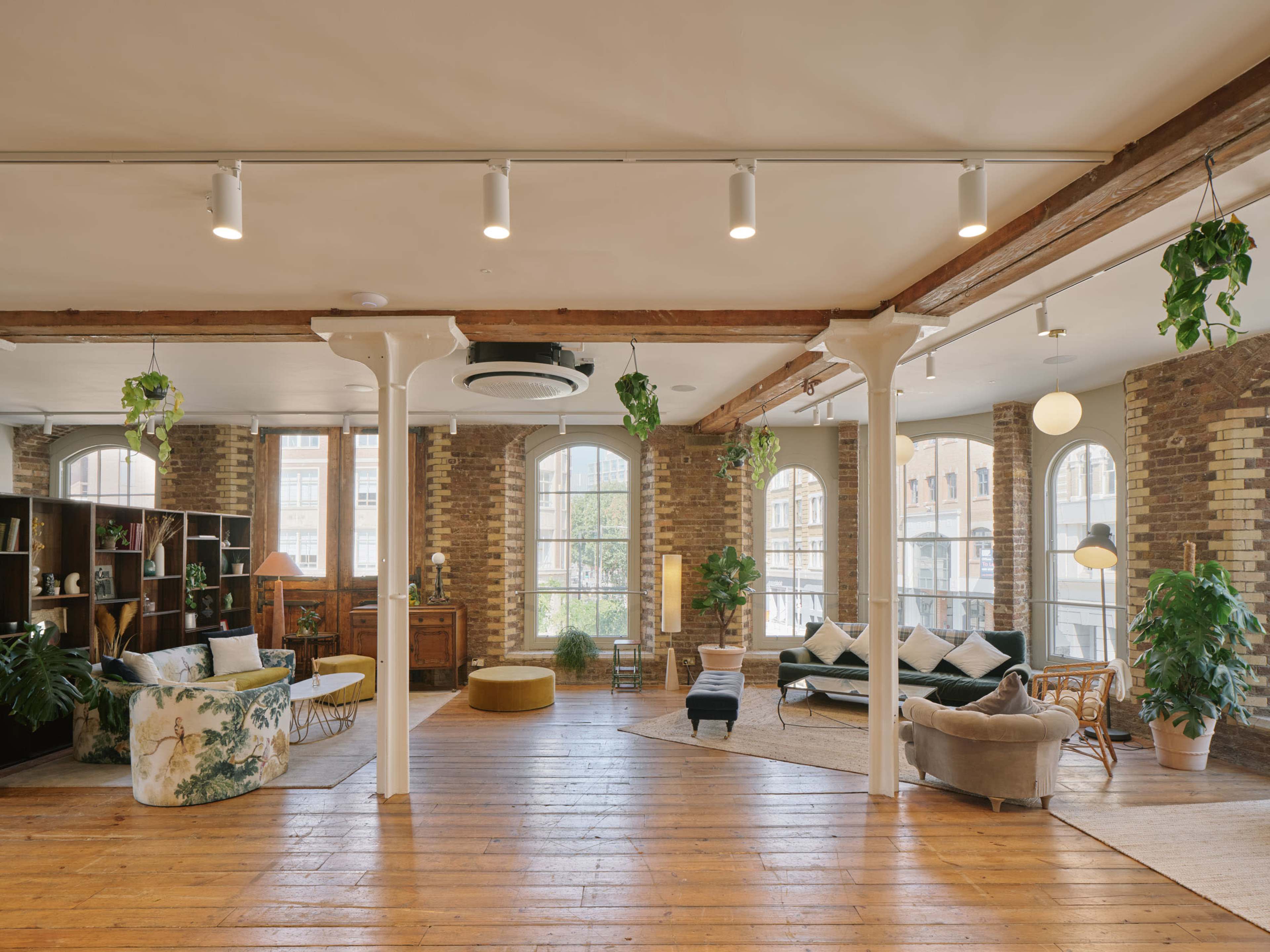 Light-filled Loft Style Lounge in a Grade II Listed Warehouse Image in London, London, ENG
