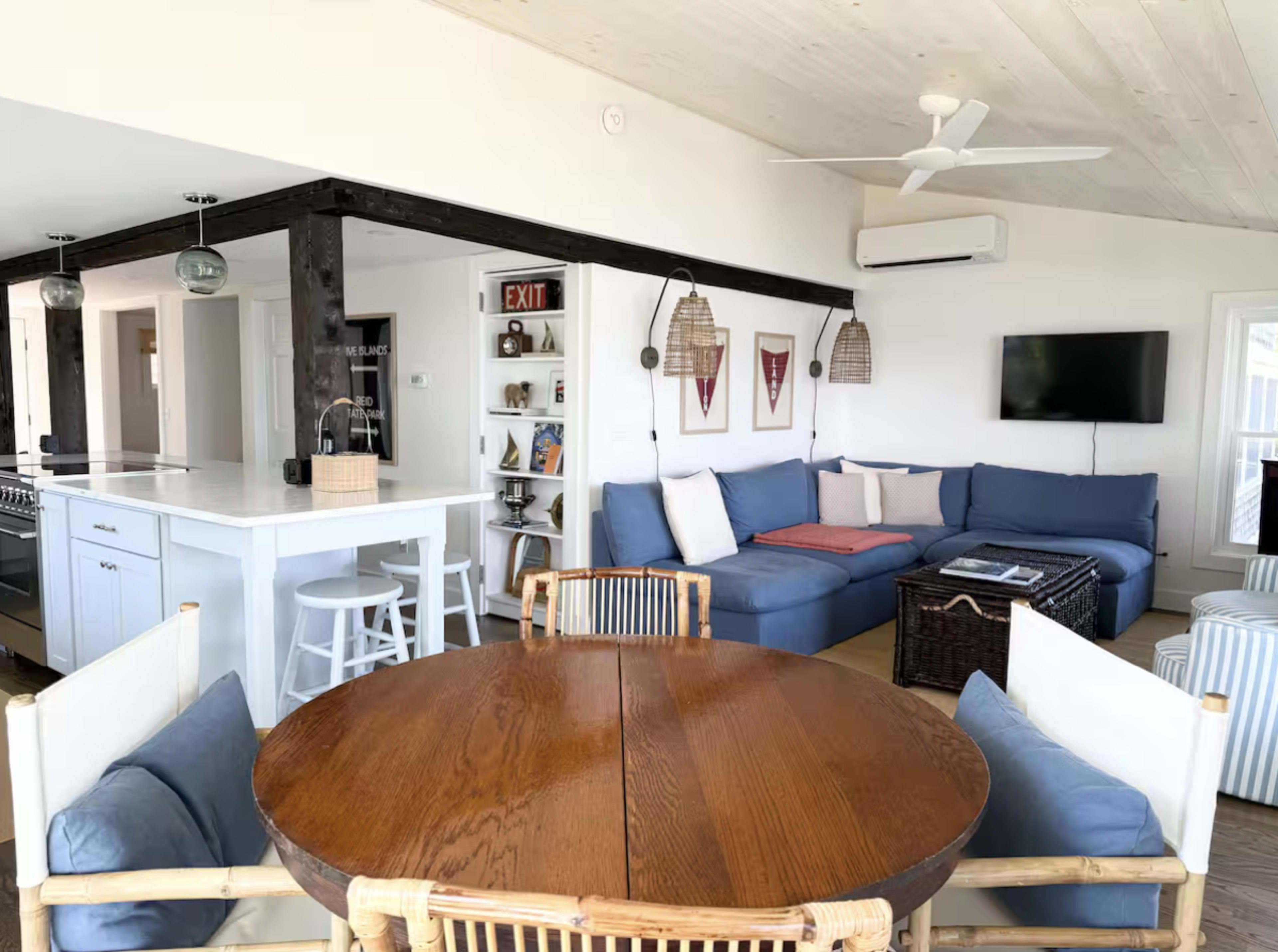 Quintessential Water Front Maine Renovated Cottage w/ Custom Kitchen and Sweeping Views Image in Georgetown, Georgetown, ME