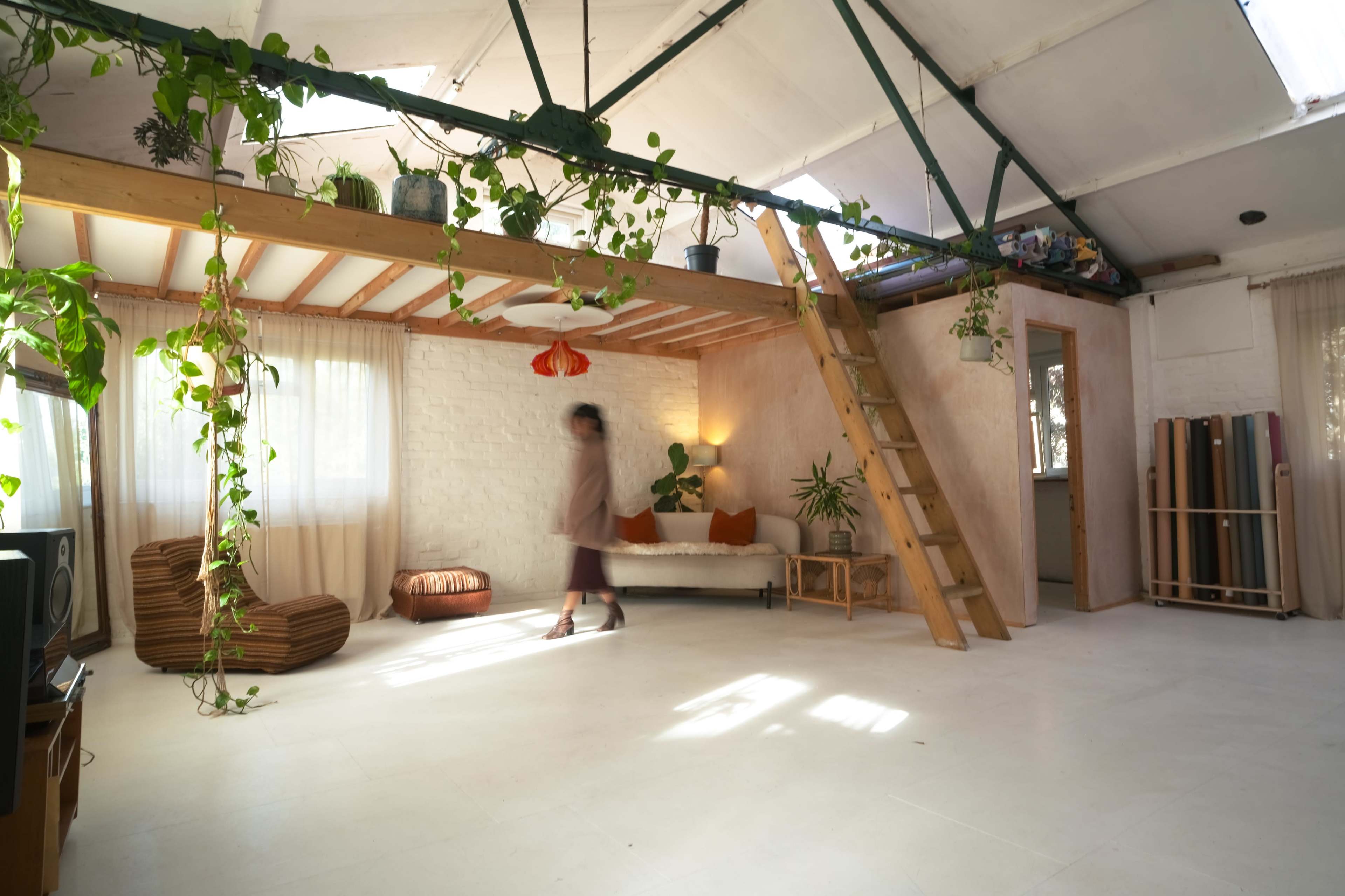 Warehouse Daylight Photography Studio with Large Raw Plaster Walls with lots of plants & props Image in Lower Clapton, London, ENG