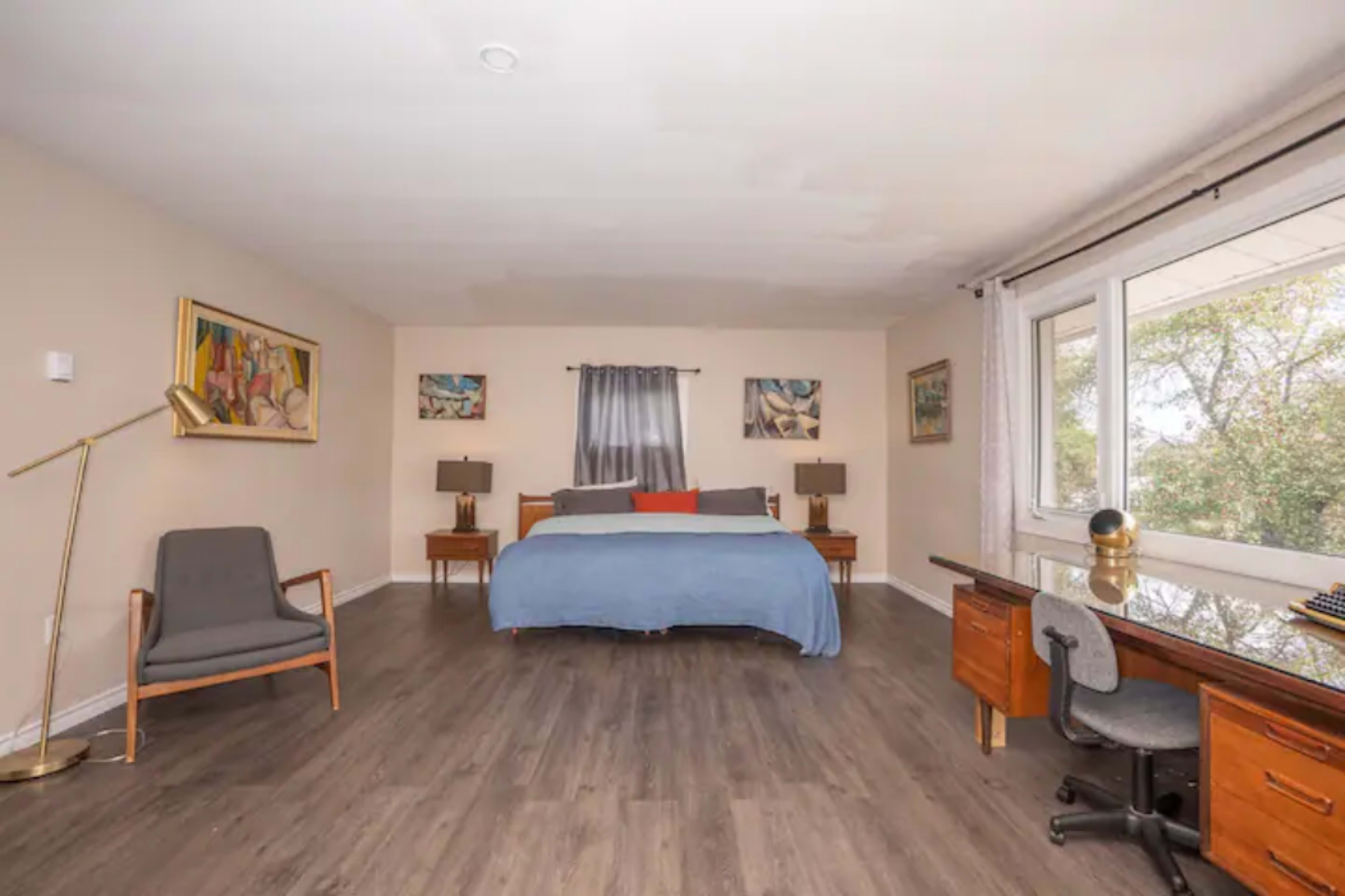 Magical Countryside Gardens and Historic Inn Image in Stirling-Rawdon, Stirling-Rawdon, ON