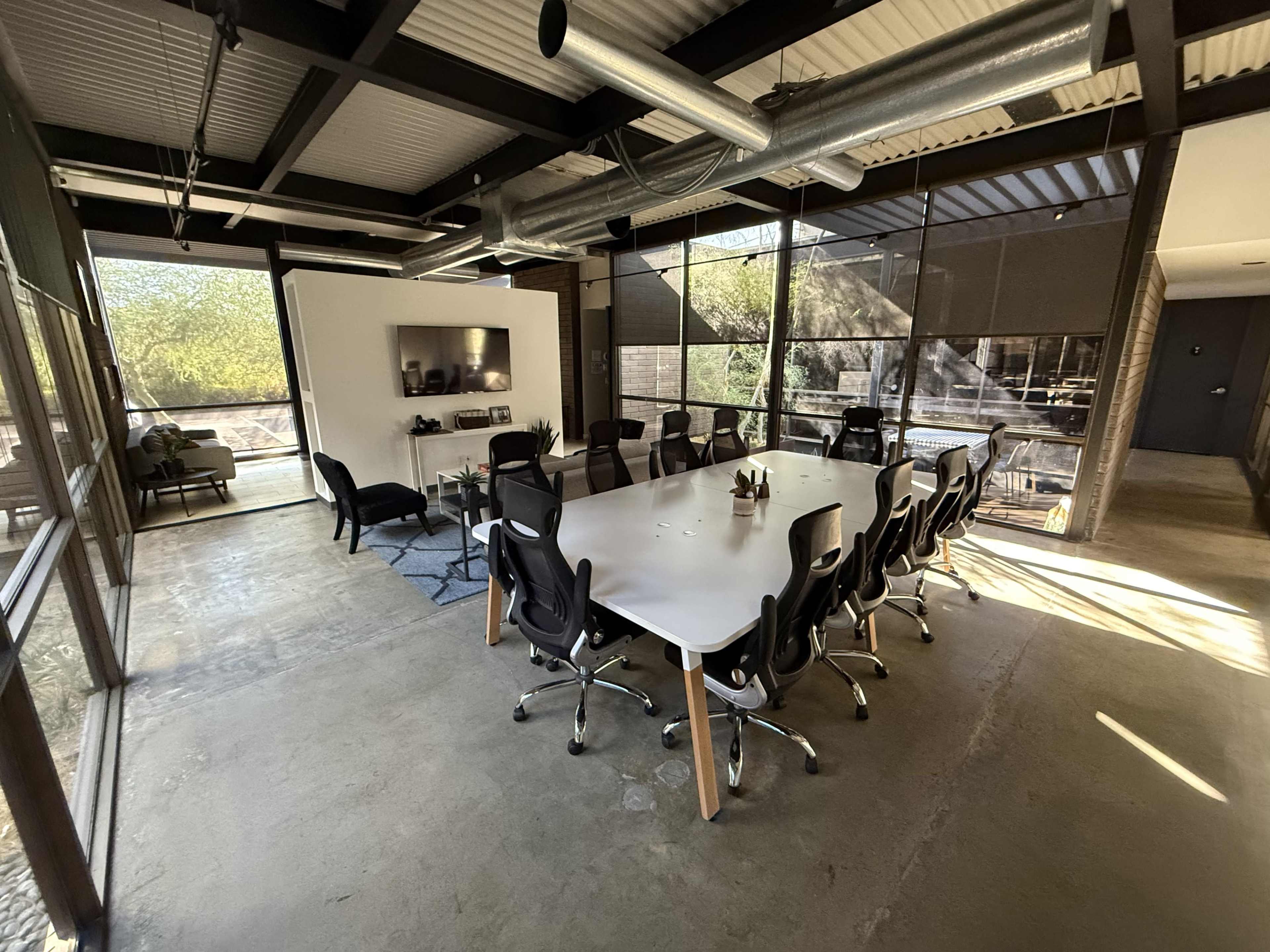 Spacious Modern Studio & Office with Versatile Filming Areas Image in Encanto Village, Phoenix, AZ