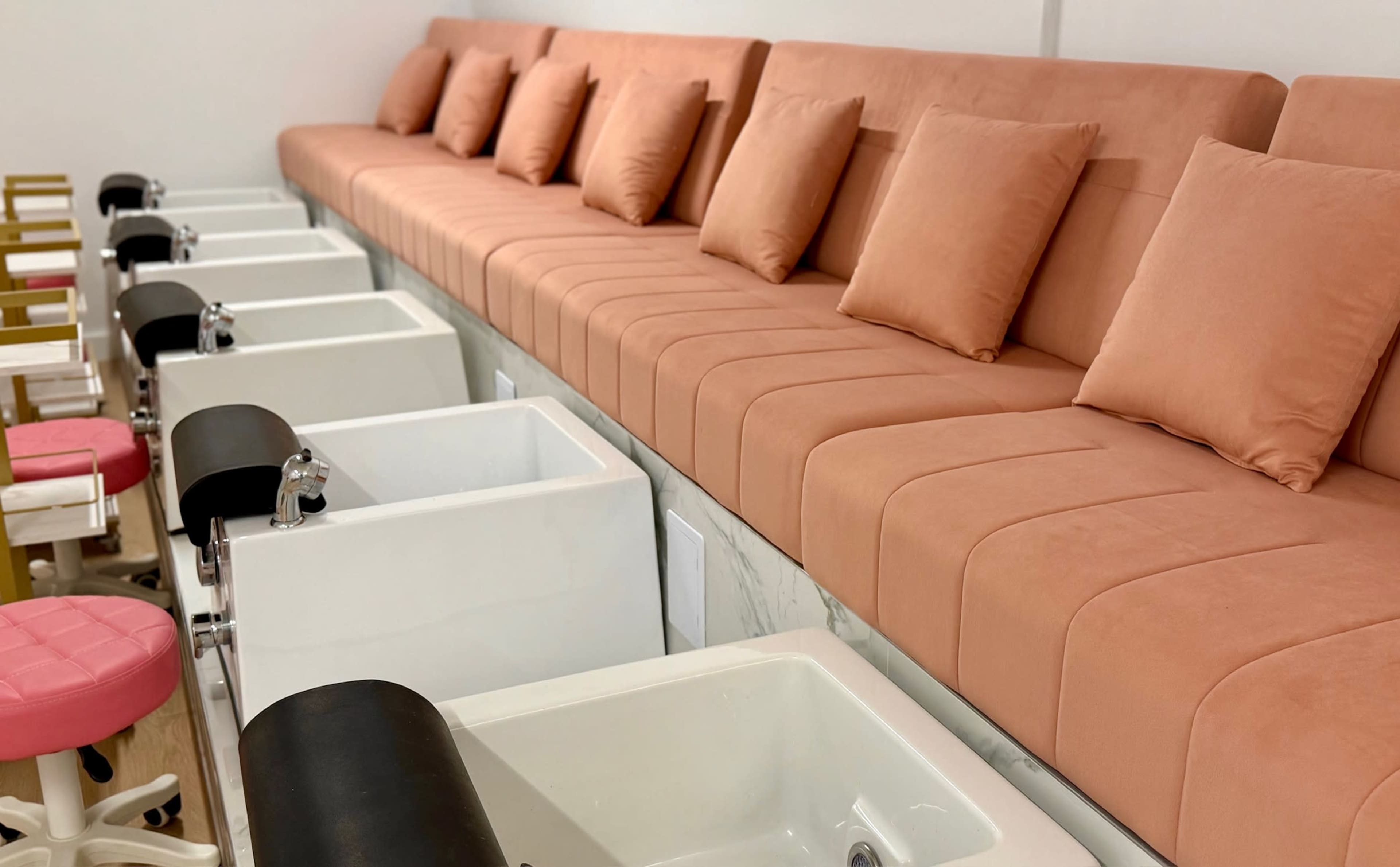 Big open spa like space Image in Midtown Manhattan, New York, NY