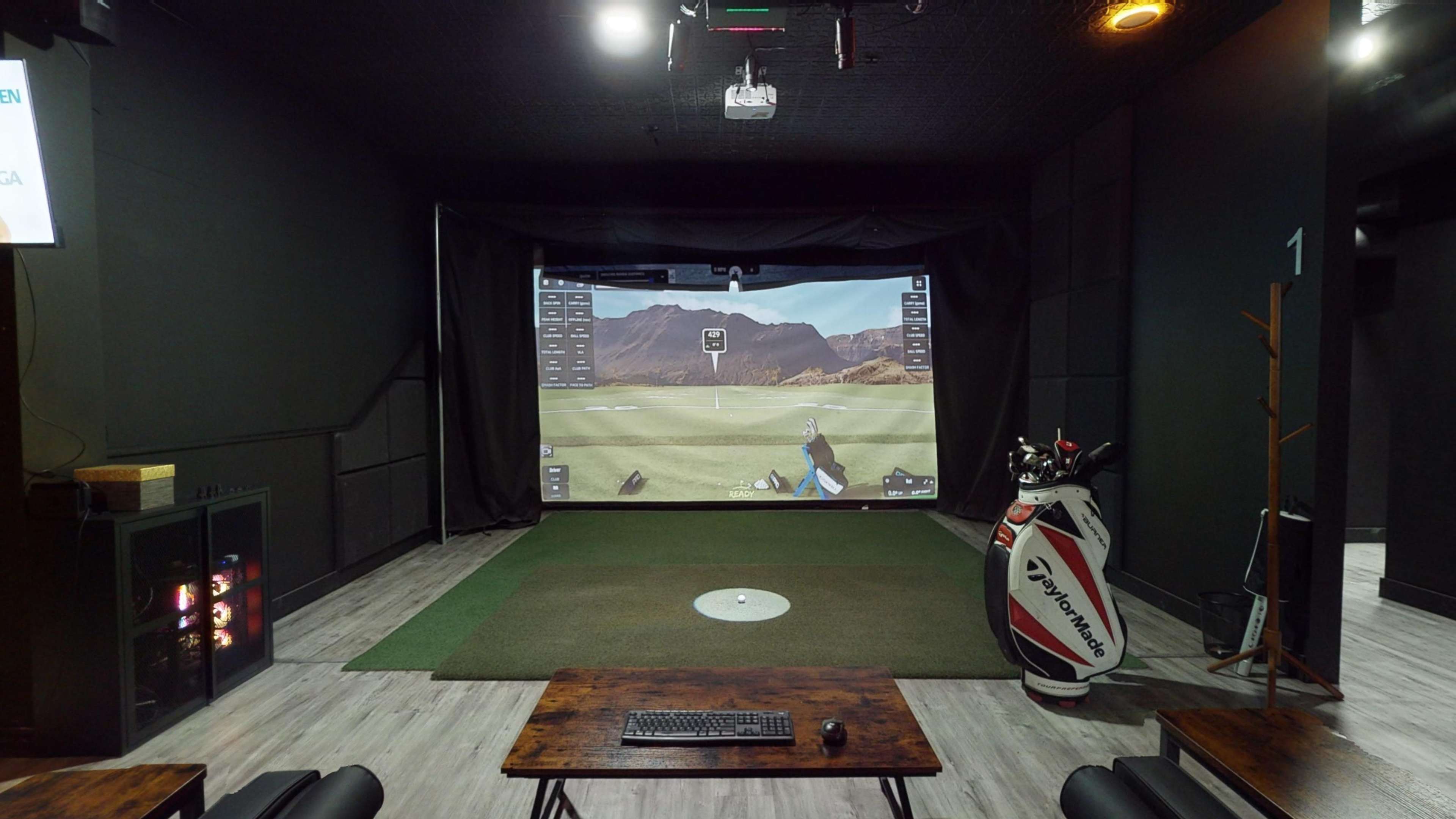 Private Event Space with Golf Simulators & Bar – Aurora, ON Image in Aurora, Aurora, ON