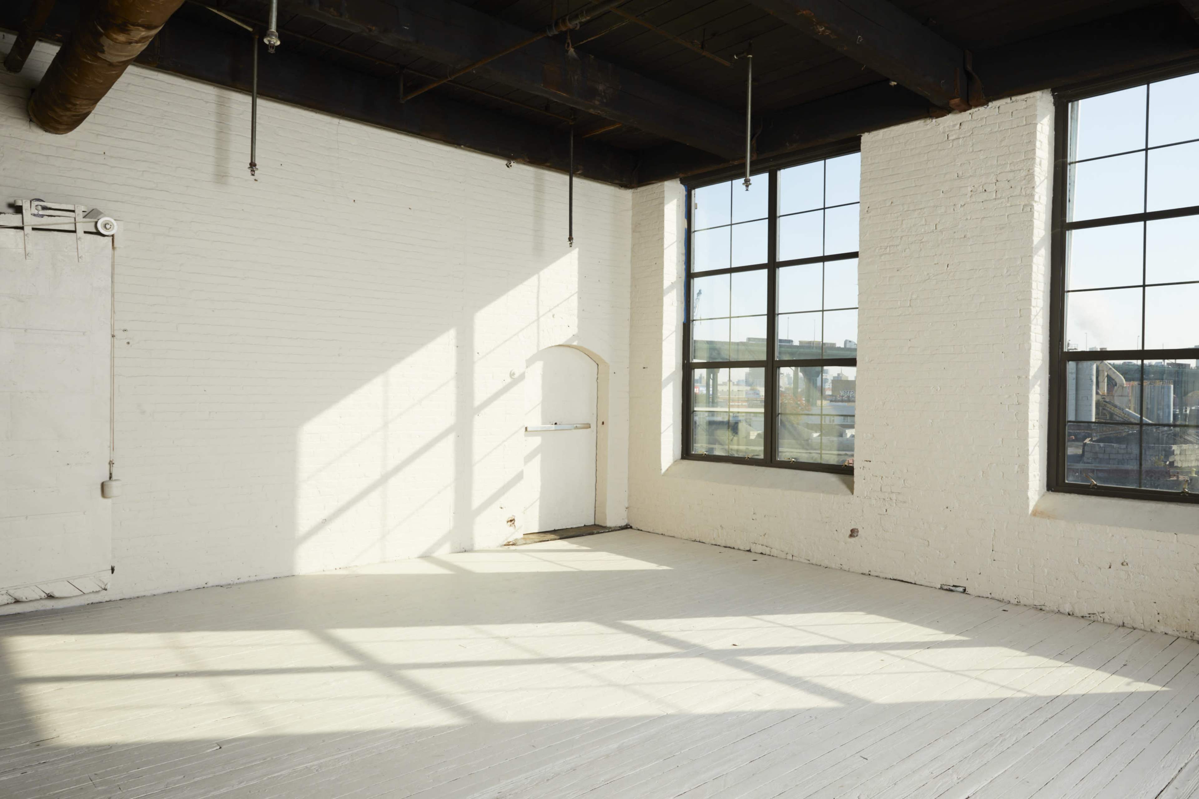 Studio Loft w/ Industrial Views- Fully Equipped Photo + Video Studio, Event Space, and More! (8,000 sq ft) Image in Red Hook, Brooklyn, NY