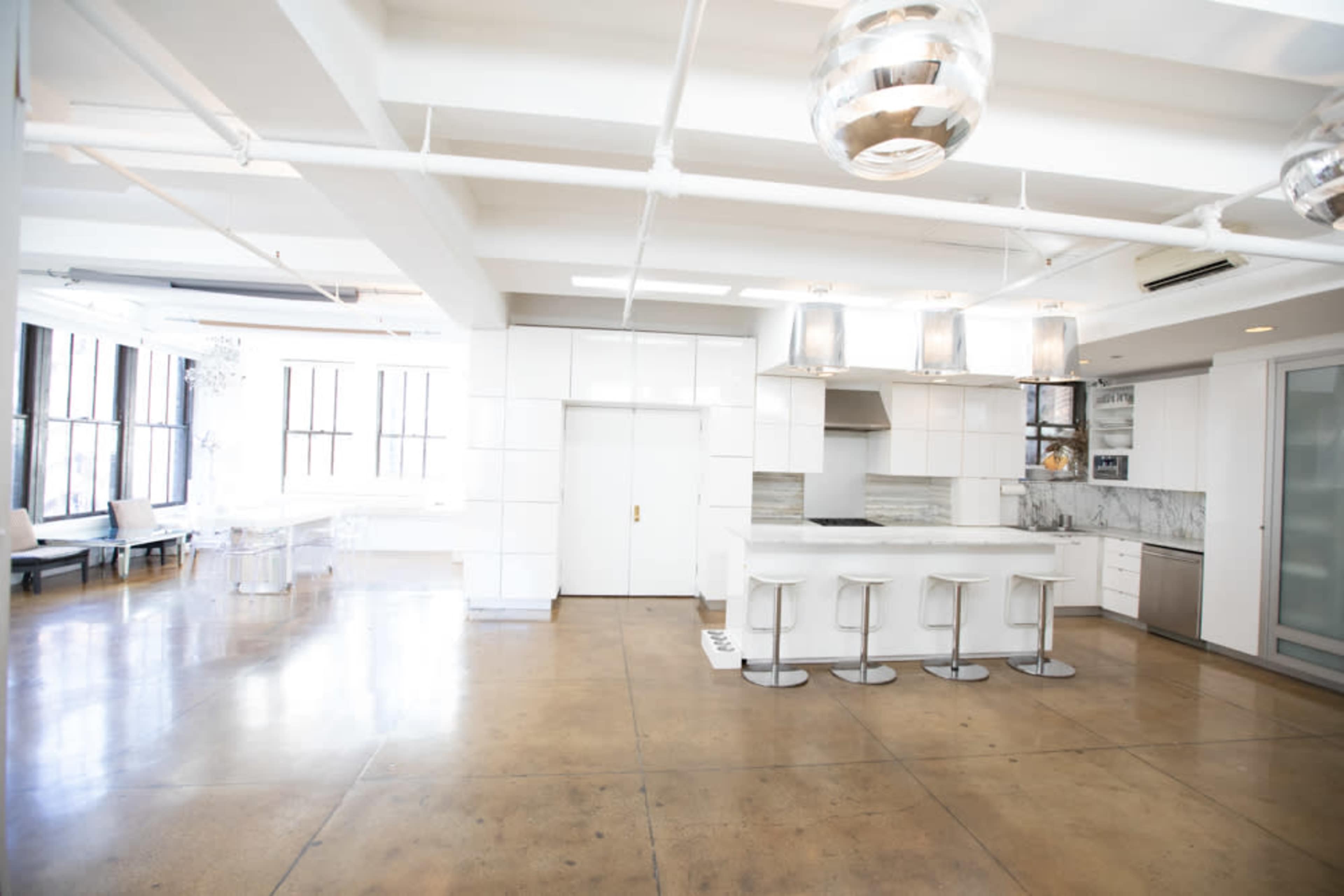 Modern, chic and spacious NYC Studio Loft Image in Midtown Manhattan, nyc, NY