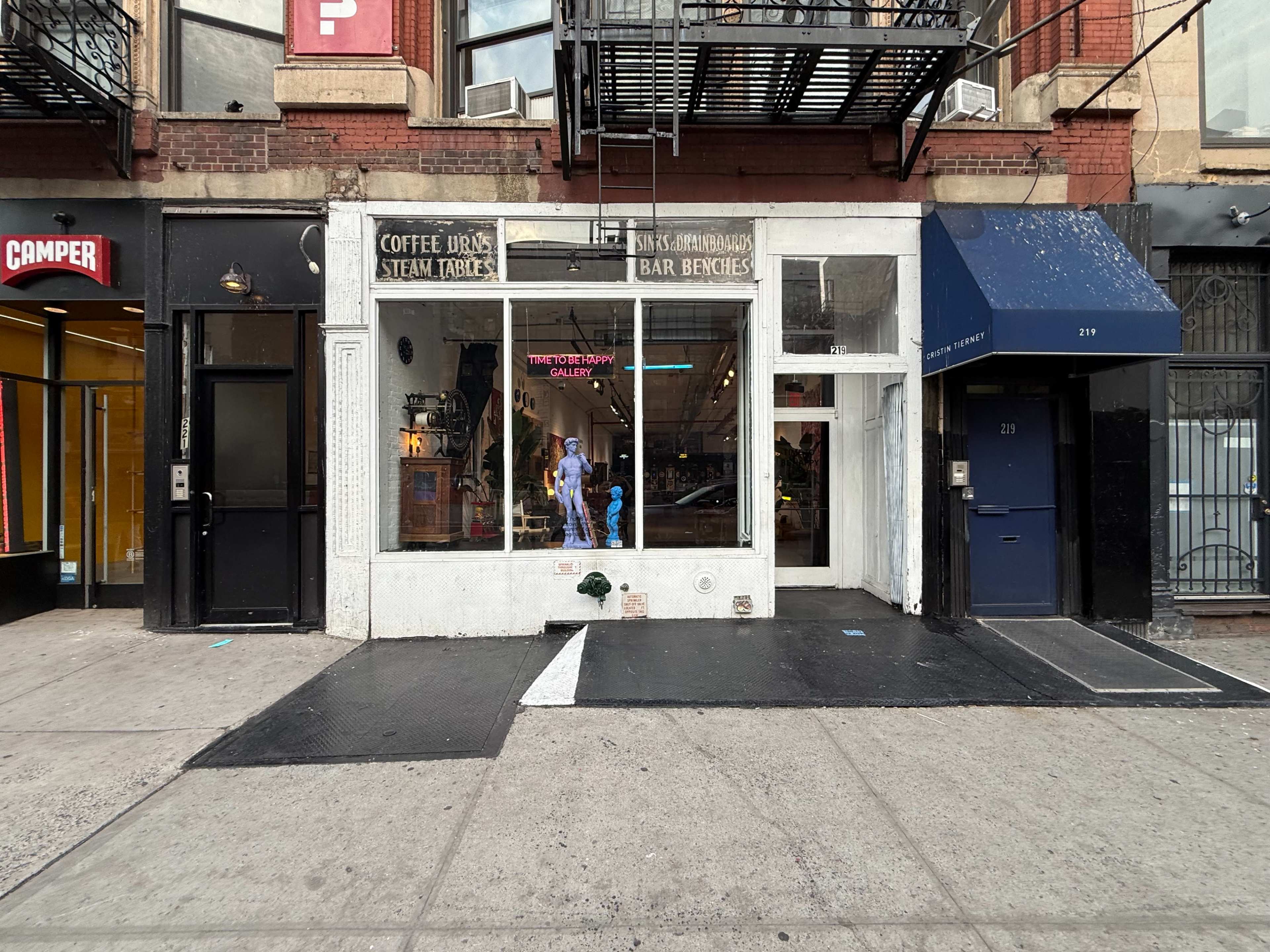 219 Bowery Gallery | Storefront Pop-Ups & Brand Events — venue photo 4