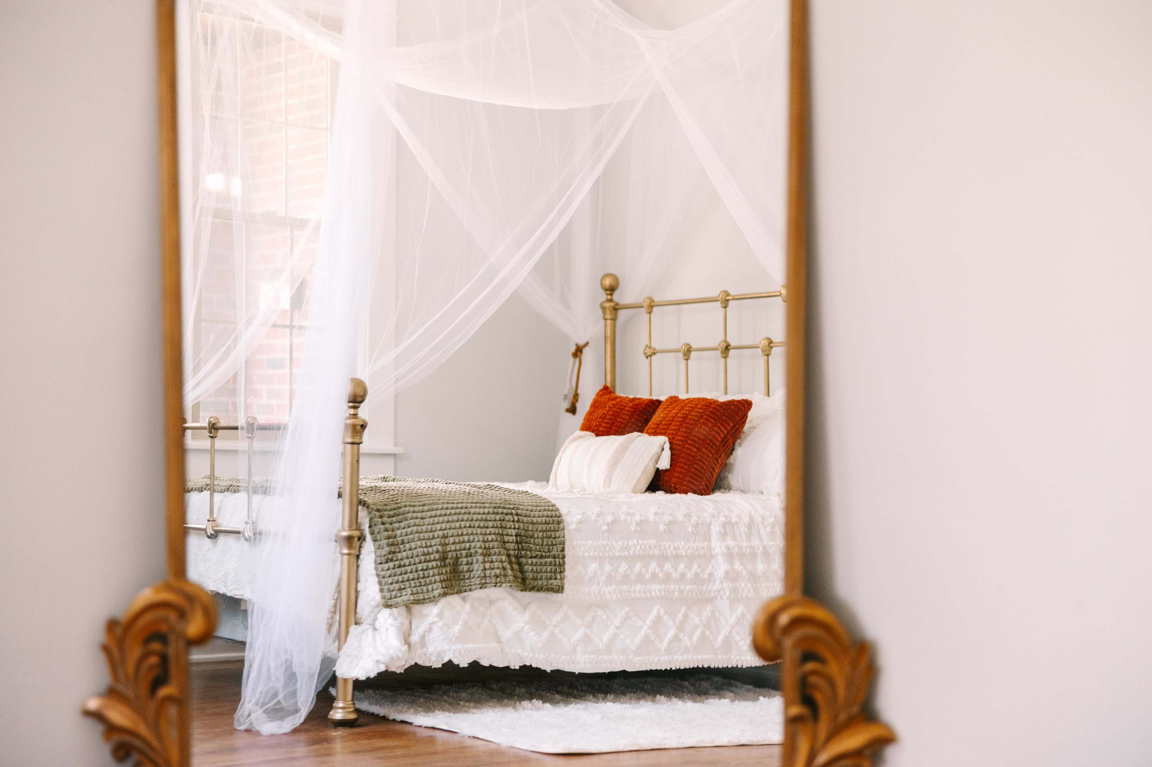 Creative Studio Loft with natural light in the heart of Historic Downtown Murfreesboro Image in Murfreesboro, Murfreesboro, TN