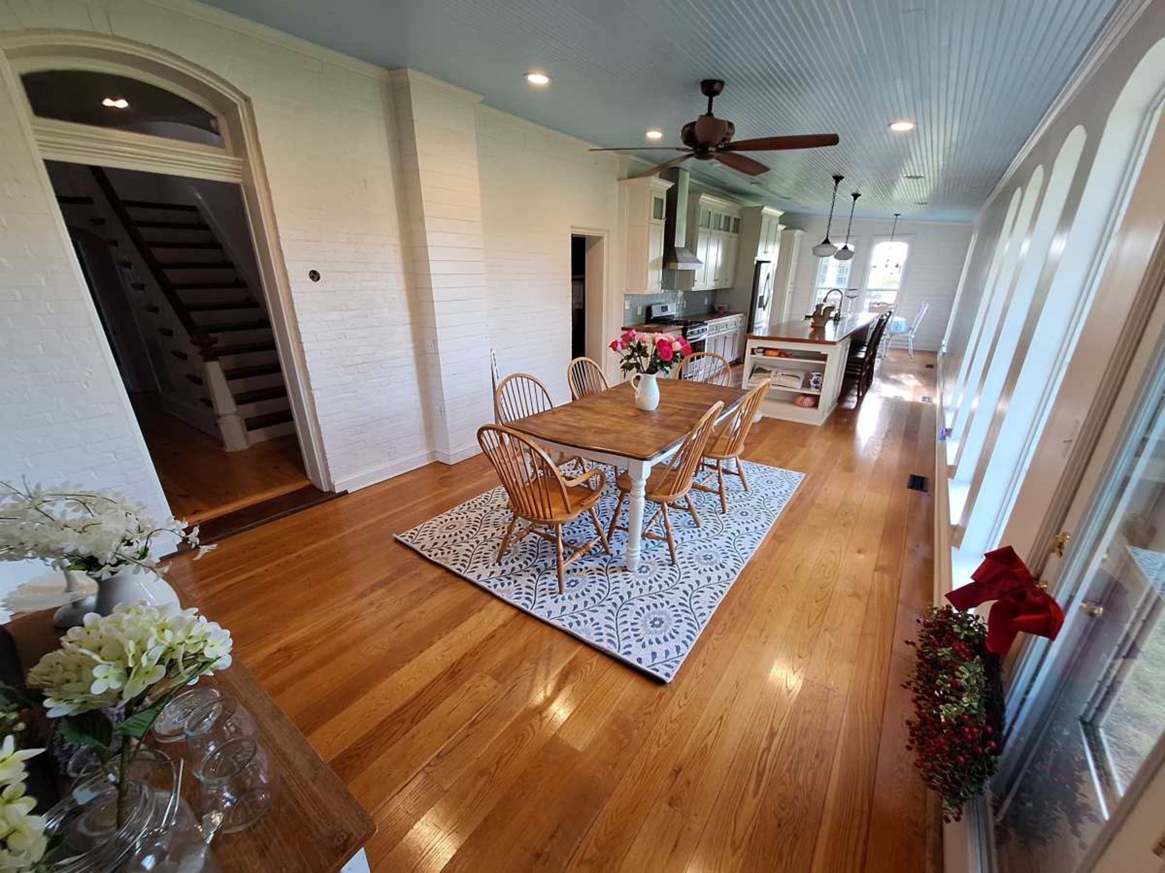 Stunning Farmhouse Getaway with a historic home and refurbished barn Image in , Allensville, KY