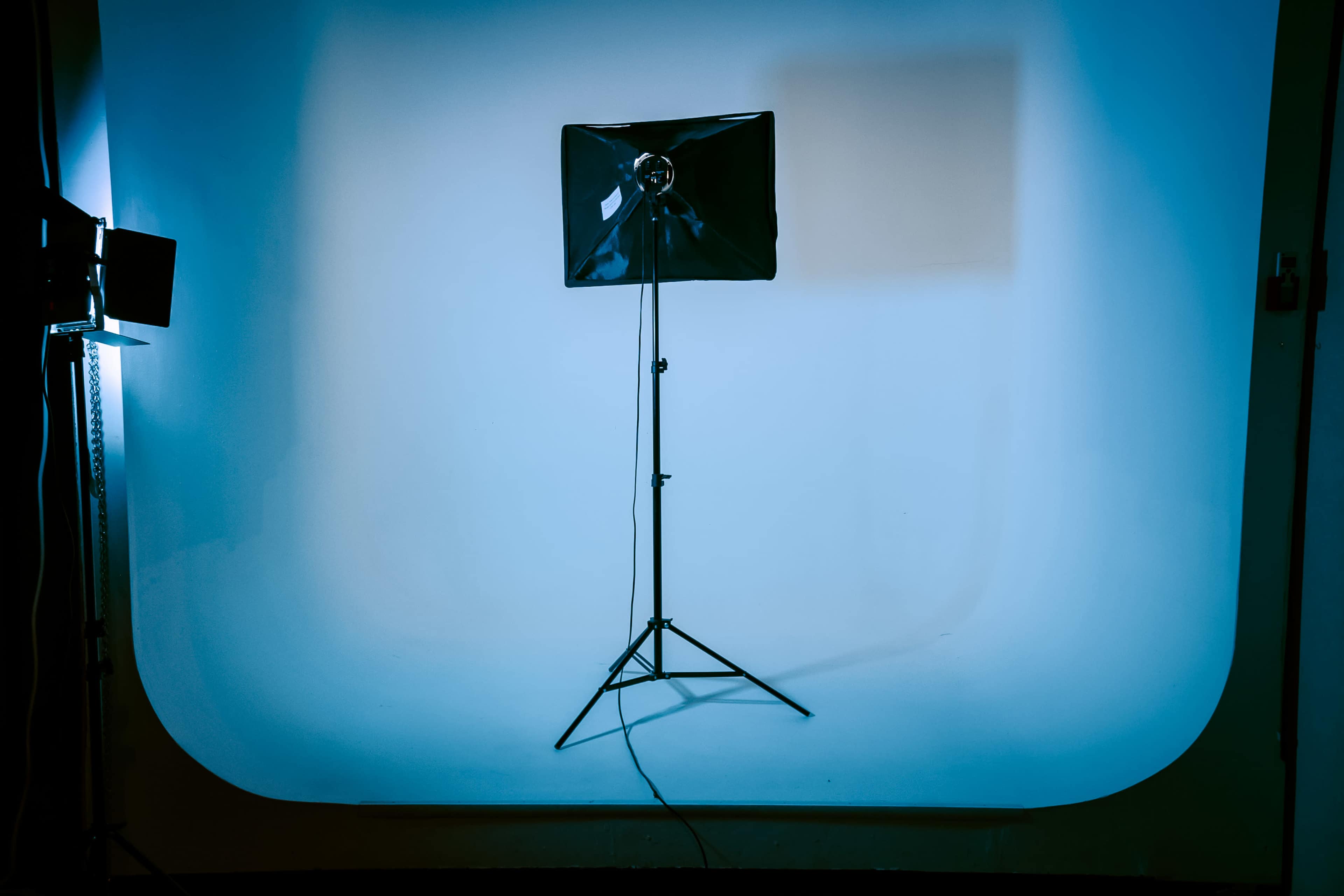 Seamless Photo And Video Cube Image in Southeast Calgary, Calgary, AB