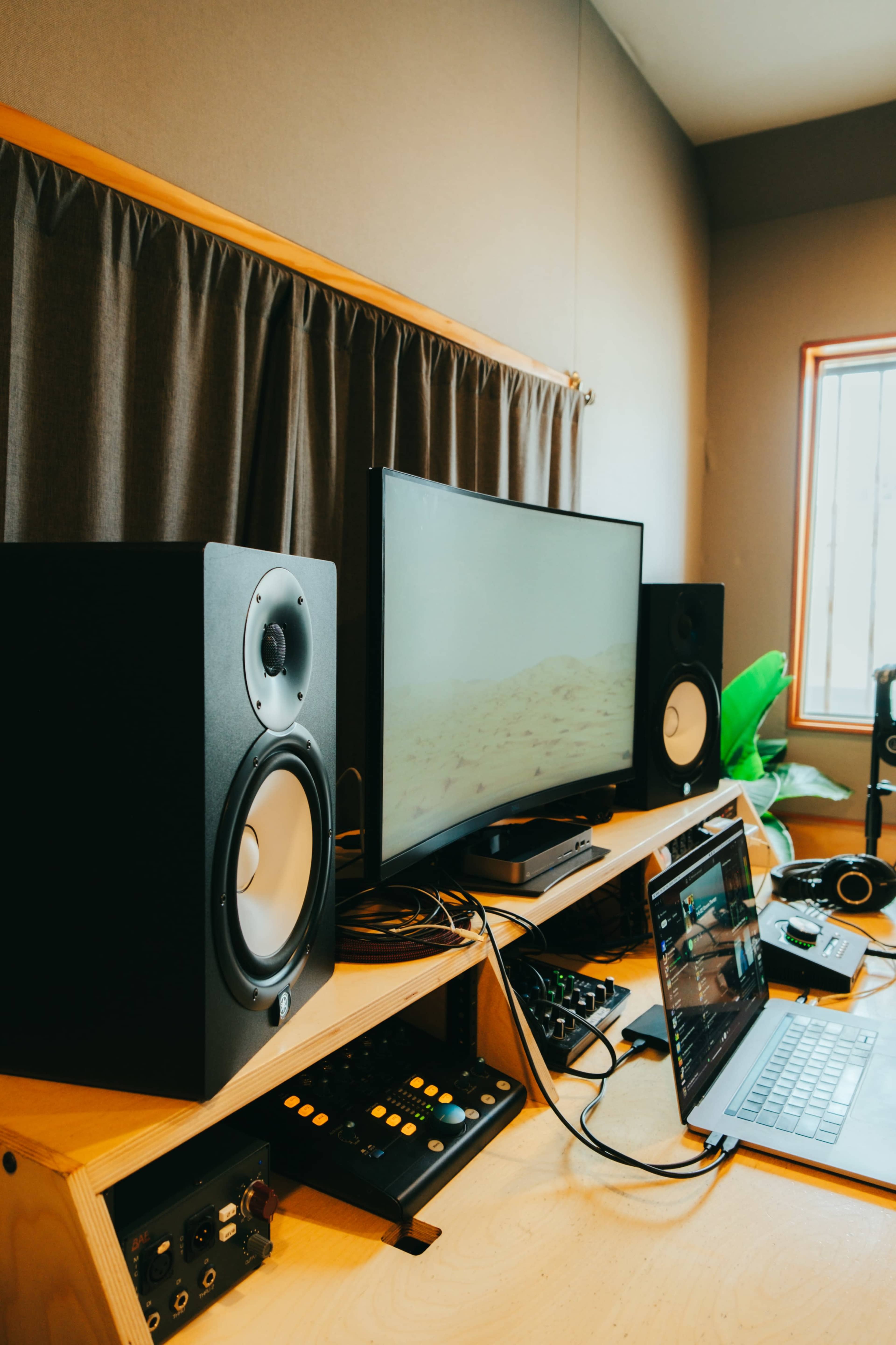 West LA High End Recording Studio (X Room) Image in Sawtelle, Los Angeles, CA