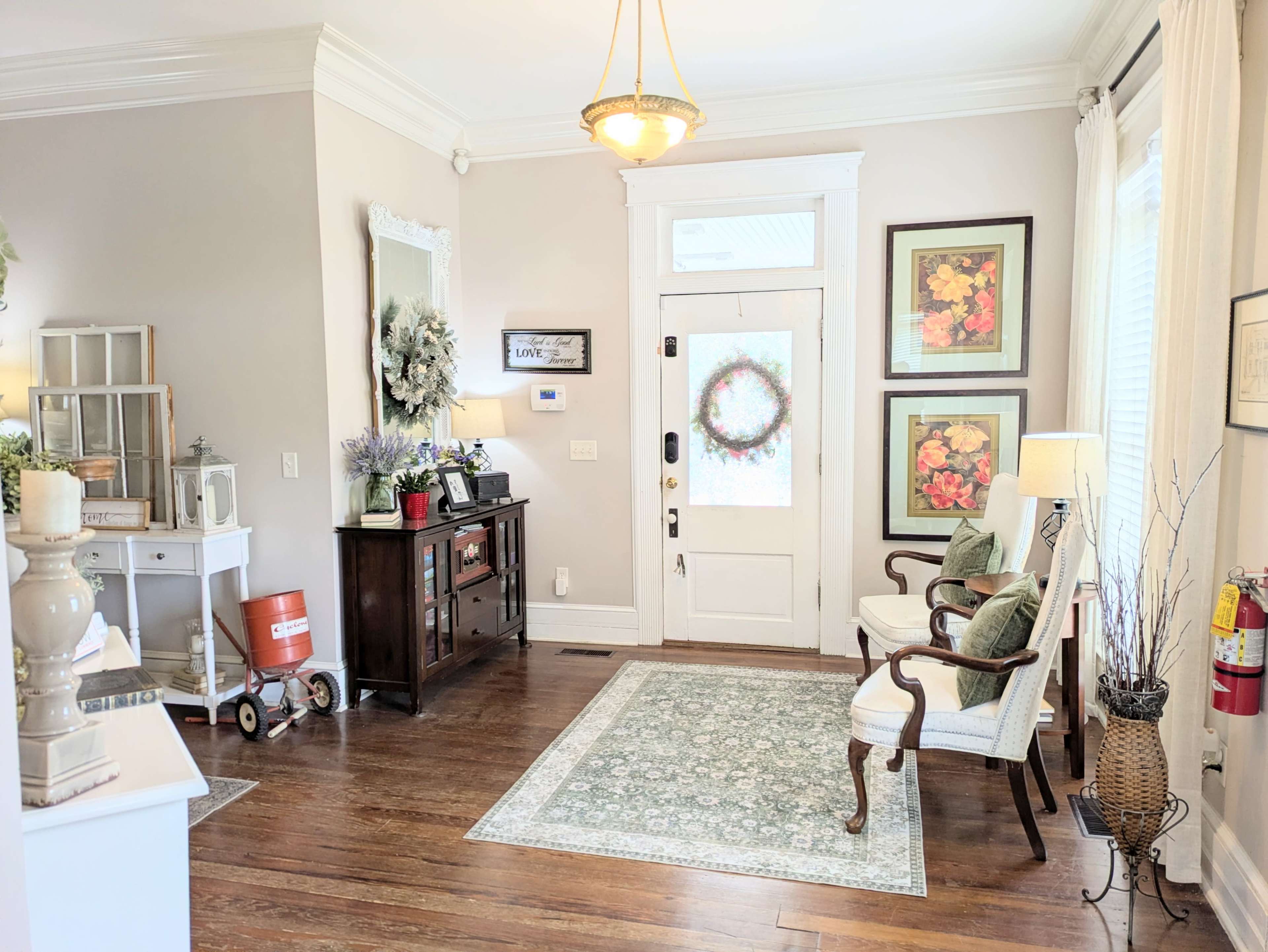Boutique Farmhouse Retreat + Firepit Courtyard + Lighted Balcony Image in Winder, WINDER, GA