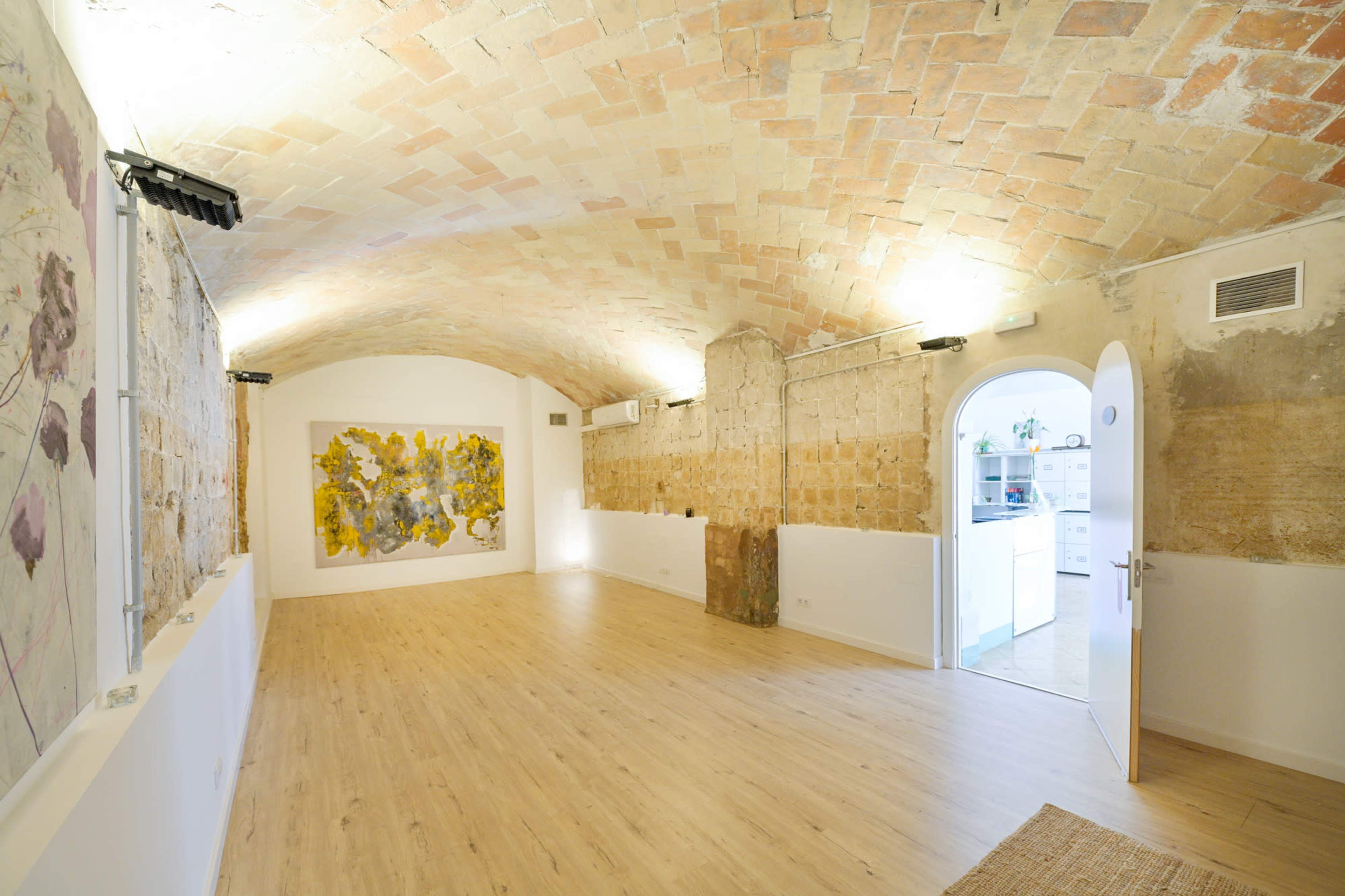Galería estilo Industrial cerca de Martorell Imagen en , Gelida, B