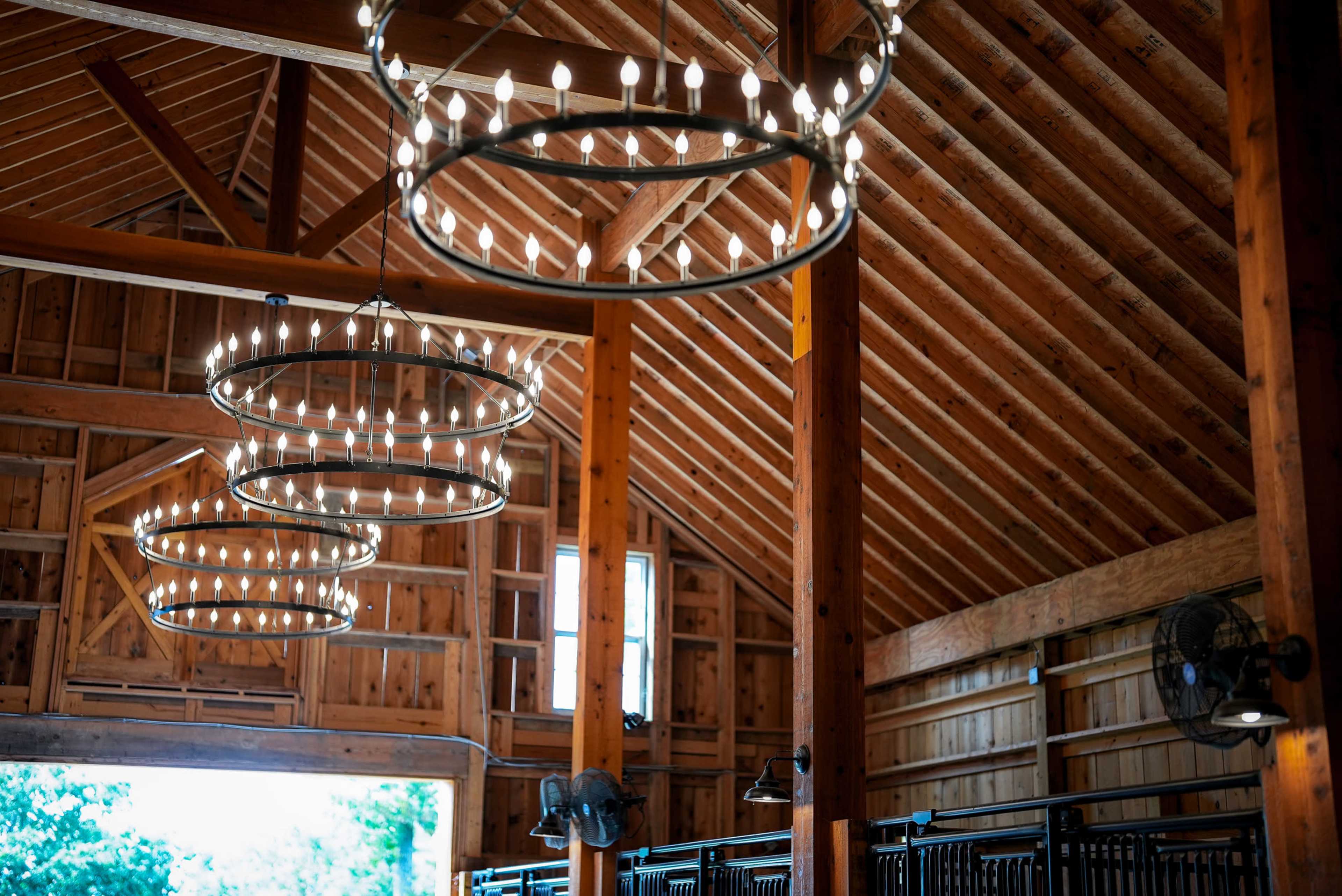 Rustic Luxury Horse Barn & 22-Acre Pasture in Franklin Image in Bellevue, Franklin, TN