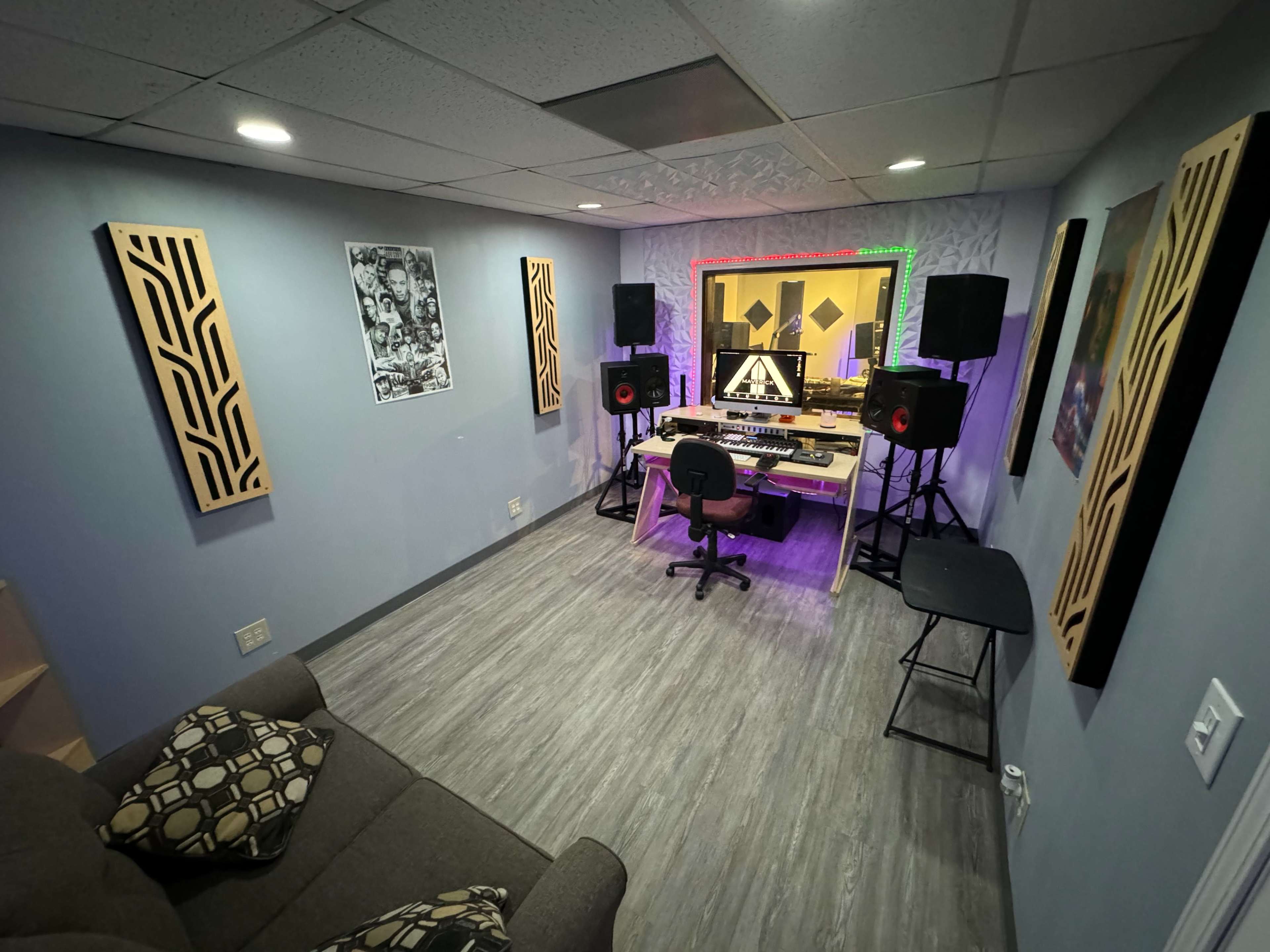 Antelope Valley Recording studio with Podcast room Image in Lancaster, Lancaster, CA