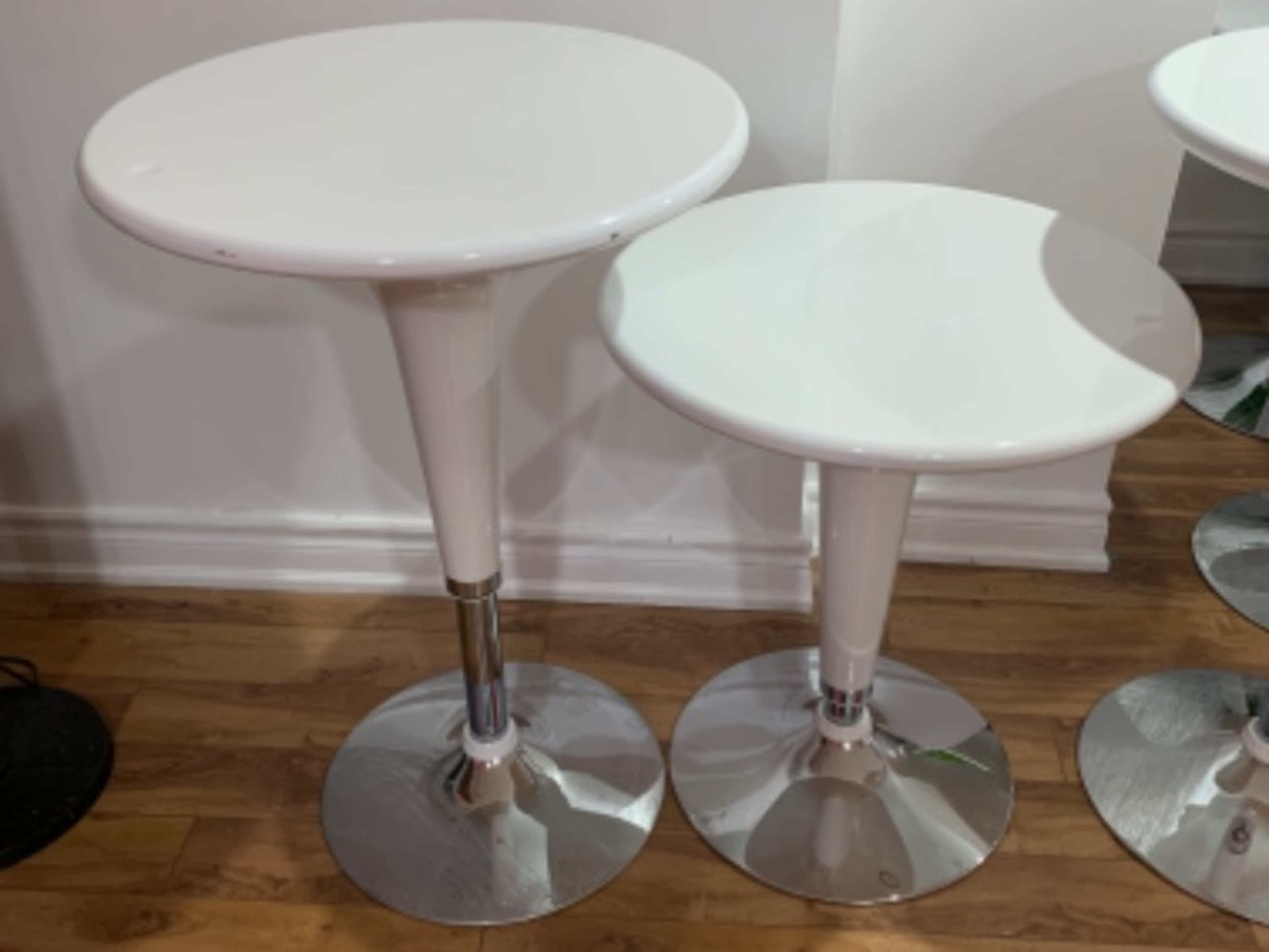 Cocktail Tables 