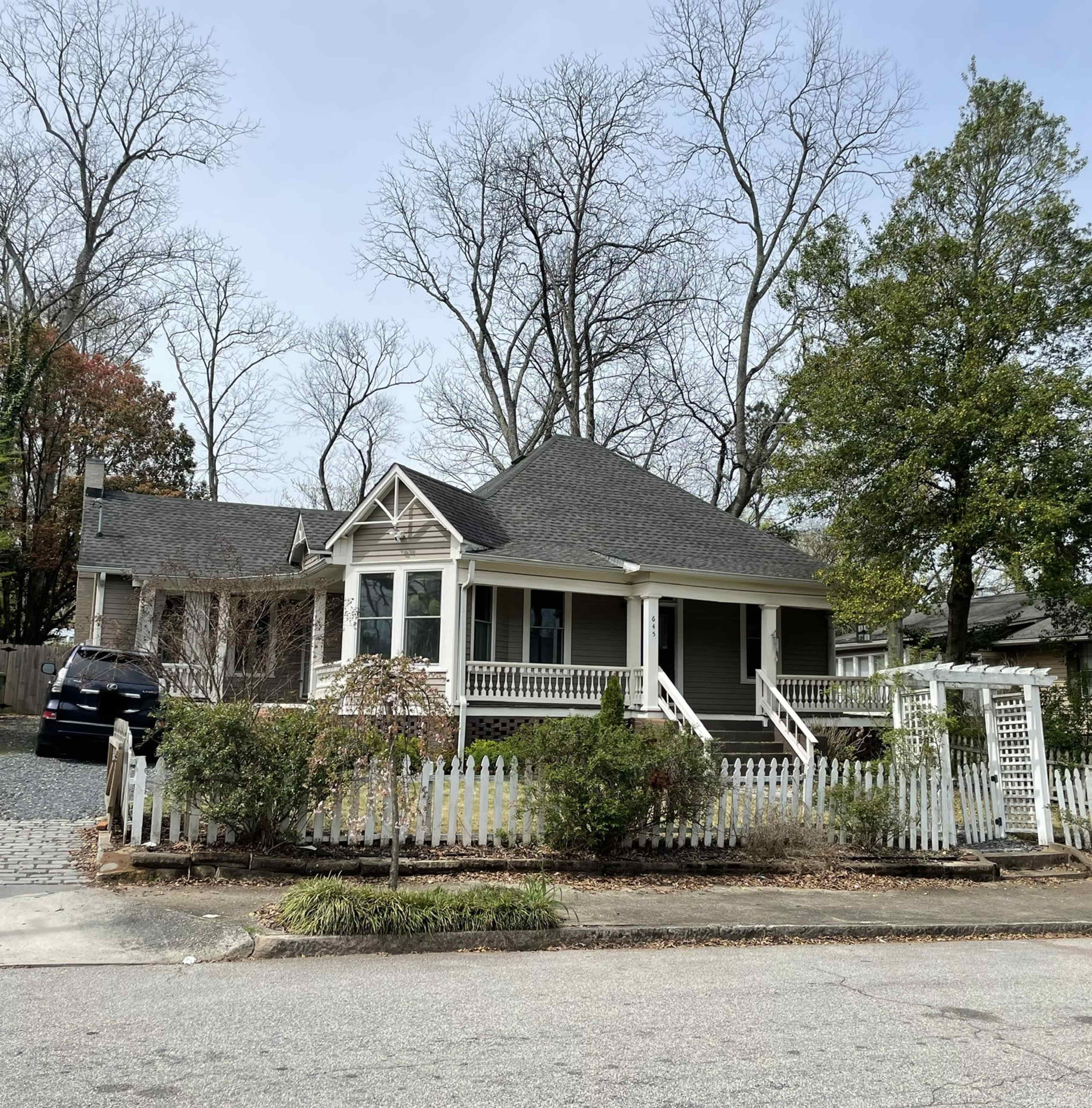 Queen Street Retreat Image in West End, Atlanta, GA