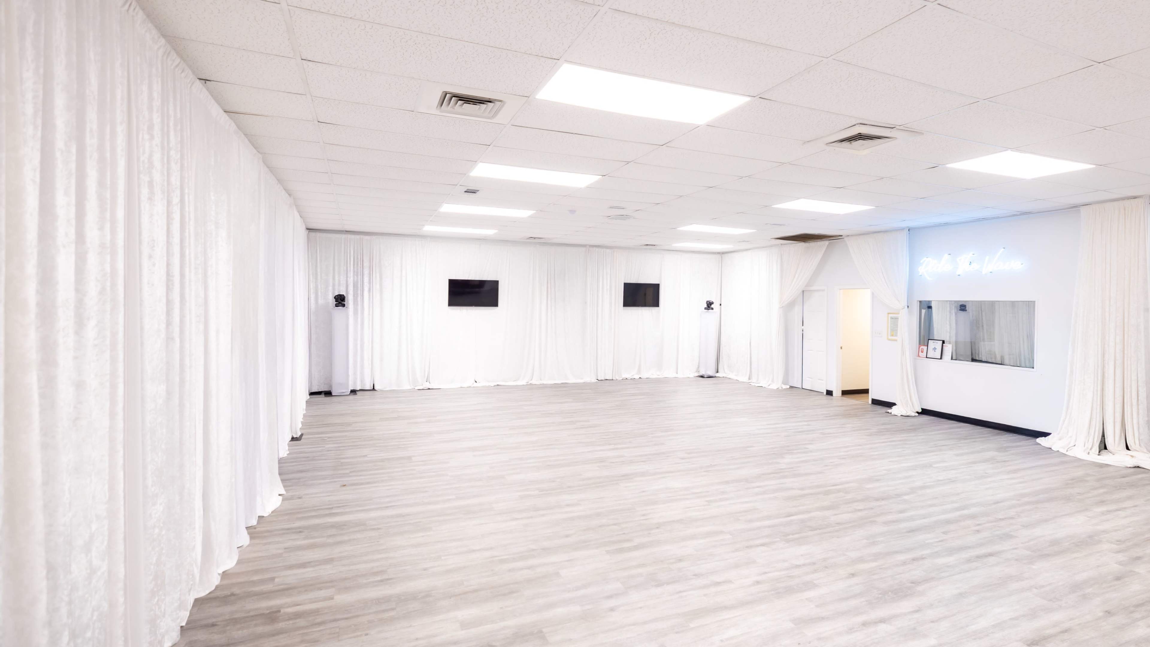 A Versatile Modern Creative Space in the Heart of Orlando/Parramore/Creative Village Image in Lake Dot, Orlando, FL