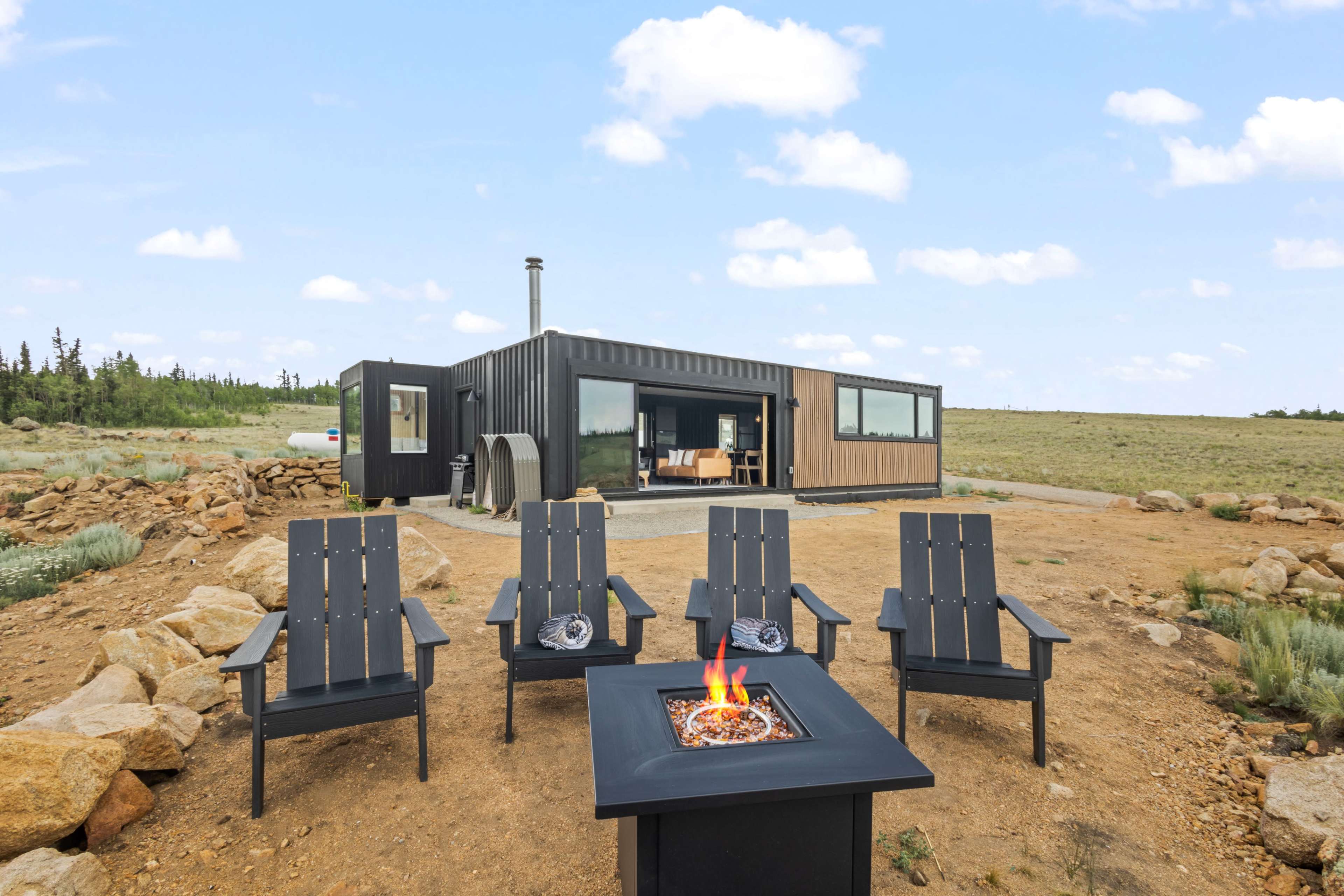Stylish Shipping Container Home with Stunning Mountain Views Image in , Como, CO
